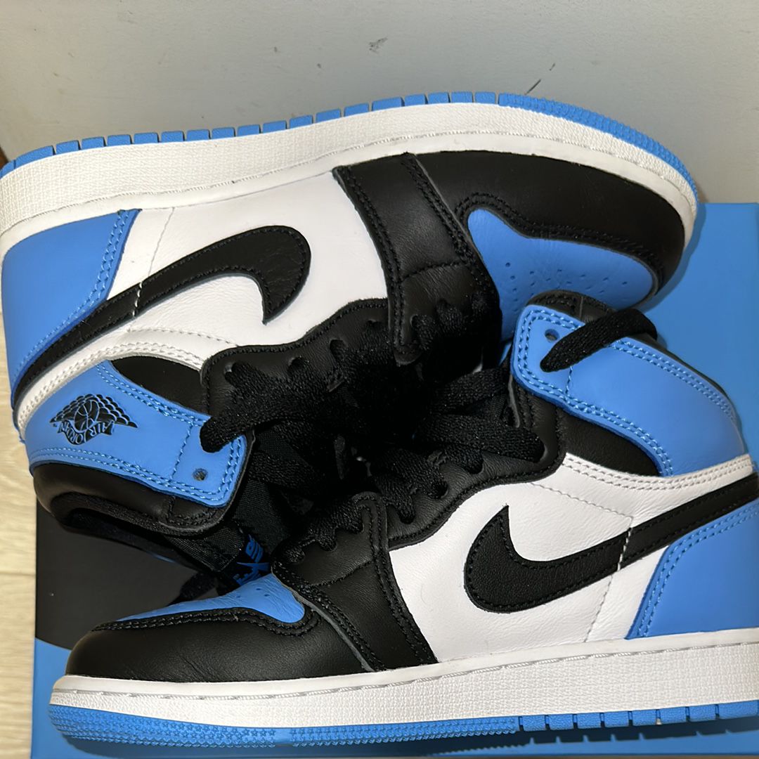 Nike GS Air Jordan 1 Retro High OG "University Blue/UNC Toe"