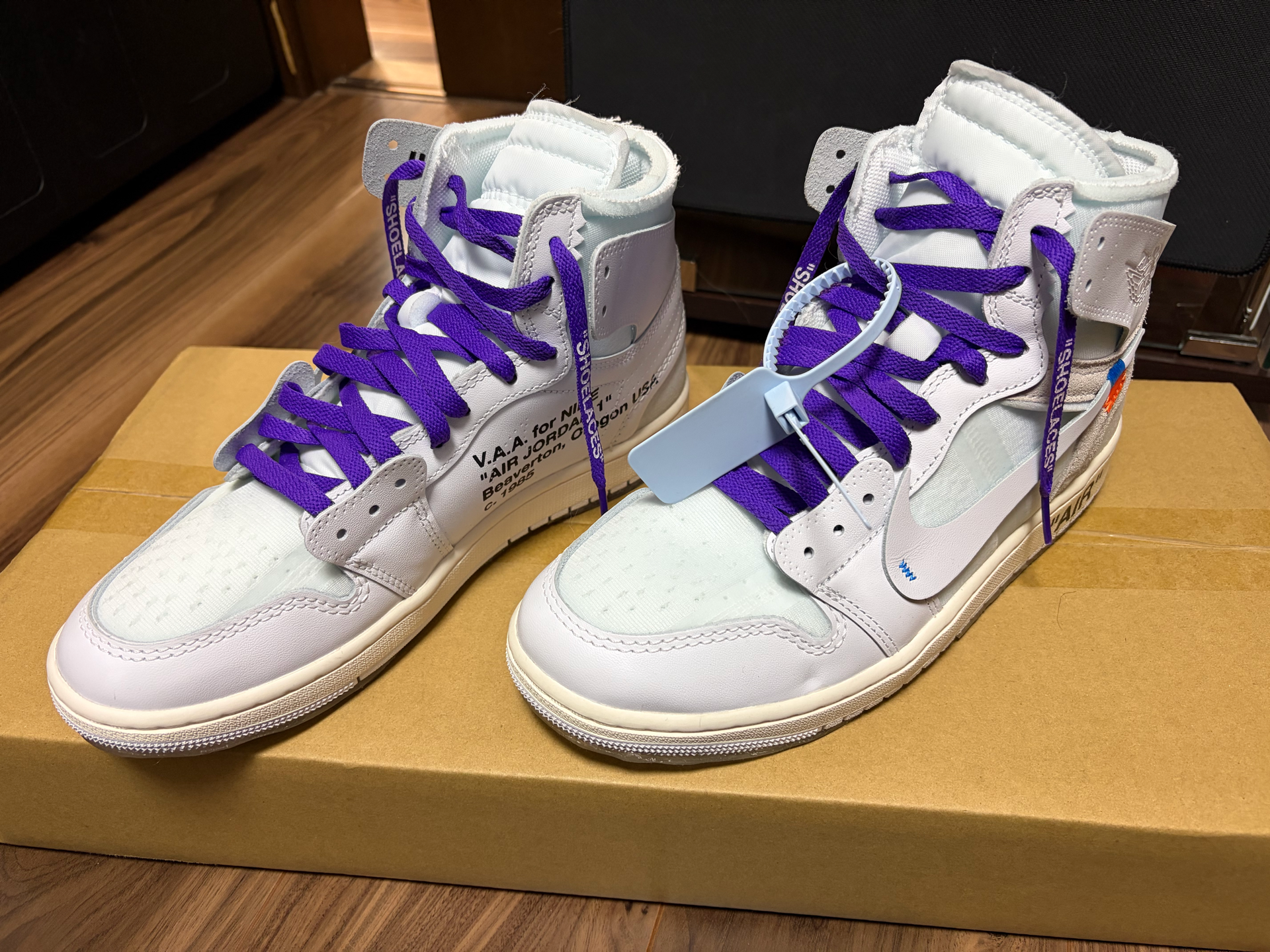 Virgil Abloh Archive (V.A.A.) × Nike Air Jordan 1 Retro High OG "Alaska"