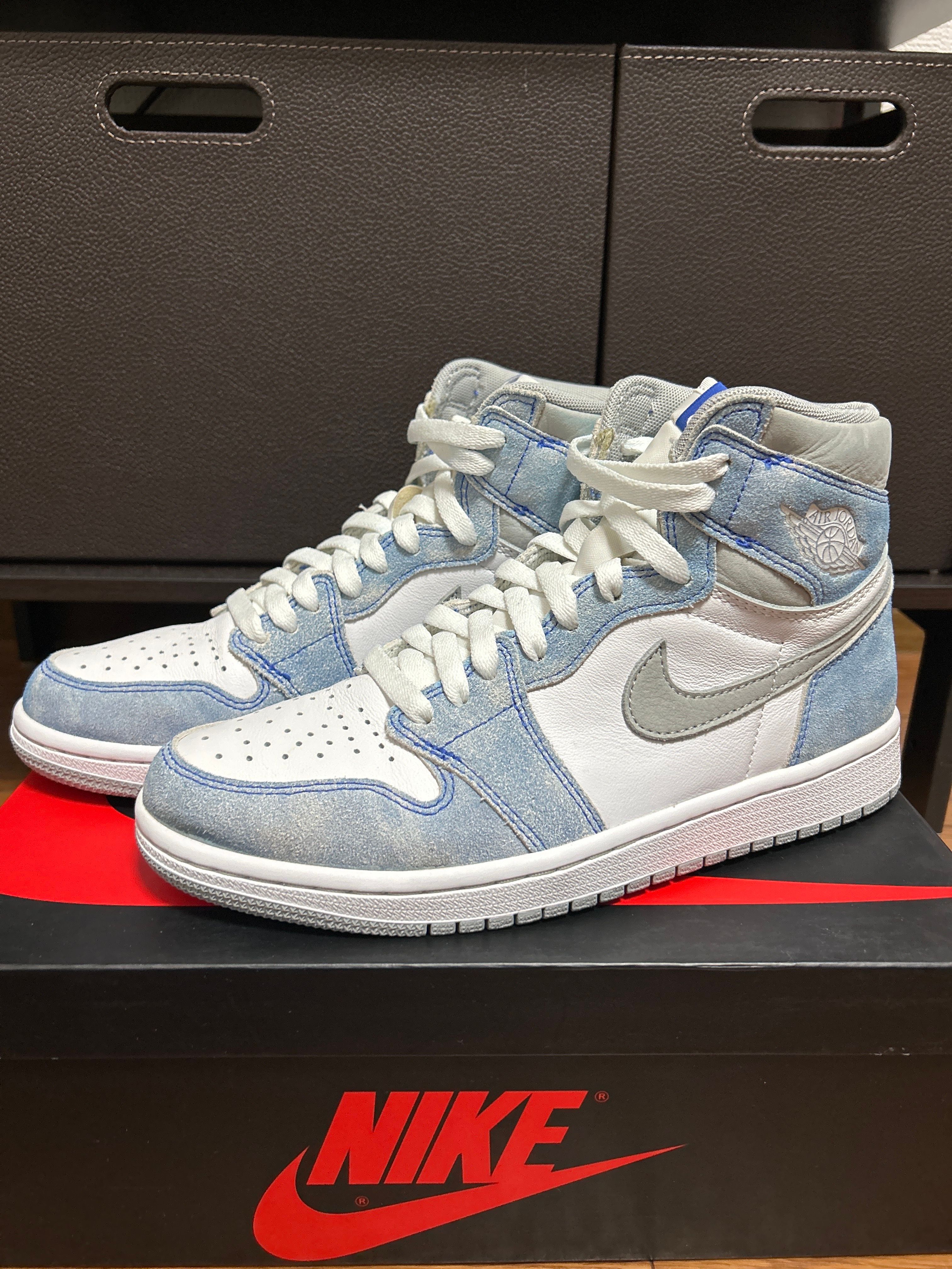 Nike Air Jordan 1 High OG "Hyper Royal"