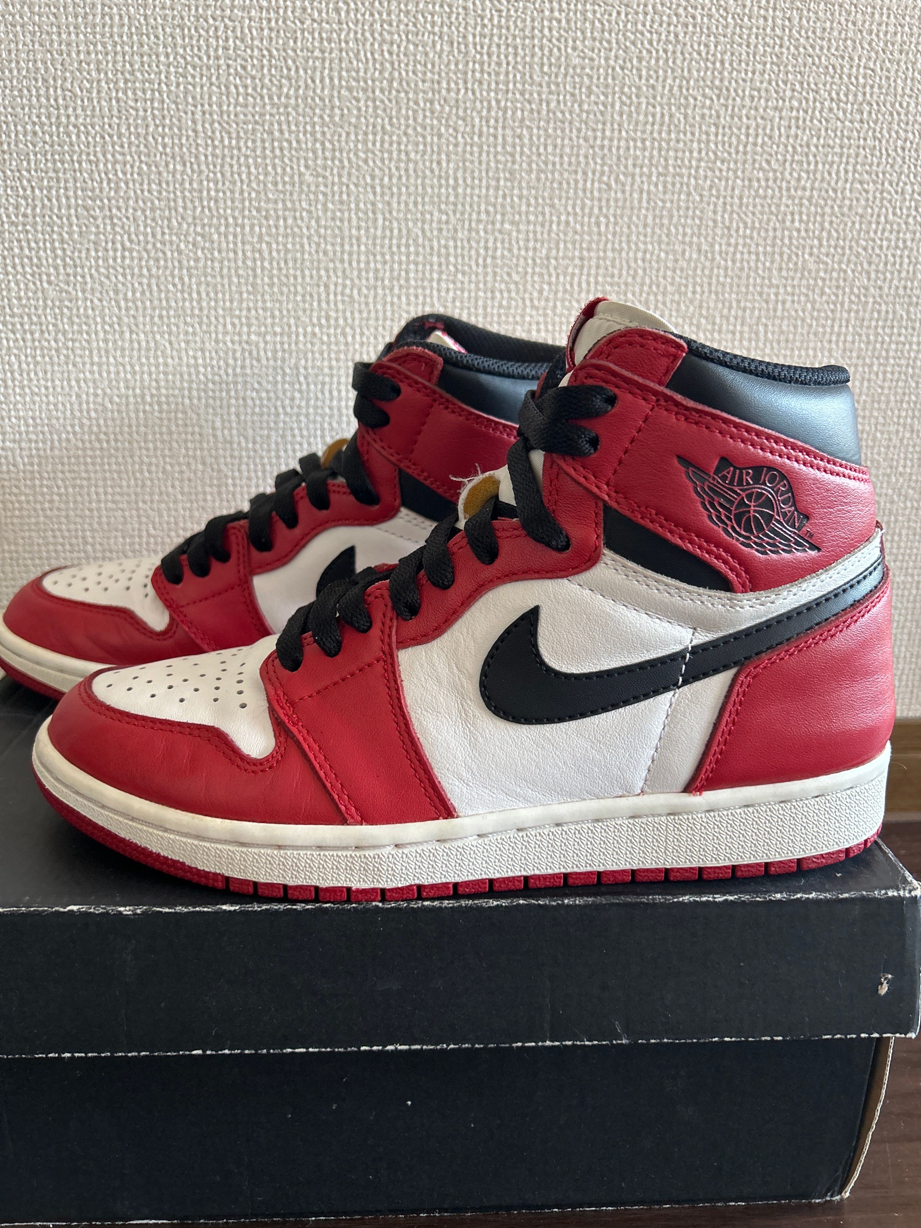 Nike Air Jordan 1 Retro High "Chicago" (2015)