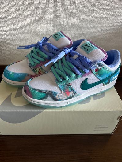 Futura × Nike SB Dunk Low "White and Geode Teal"