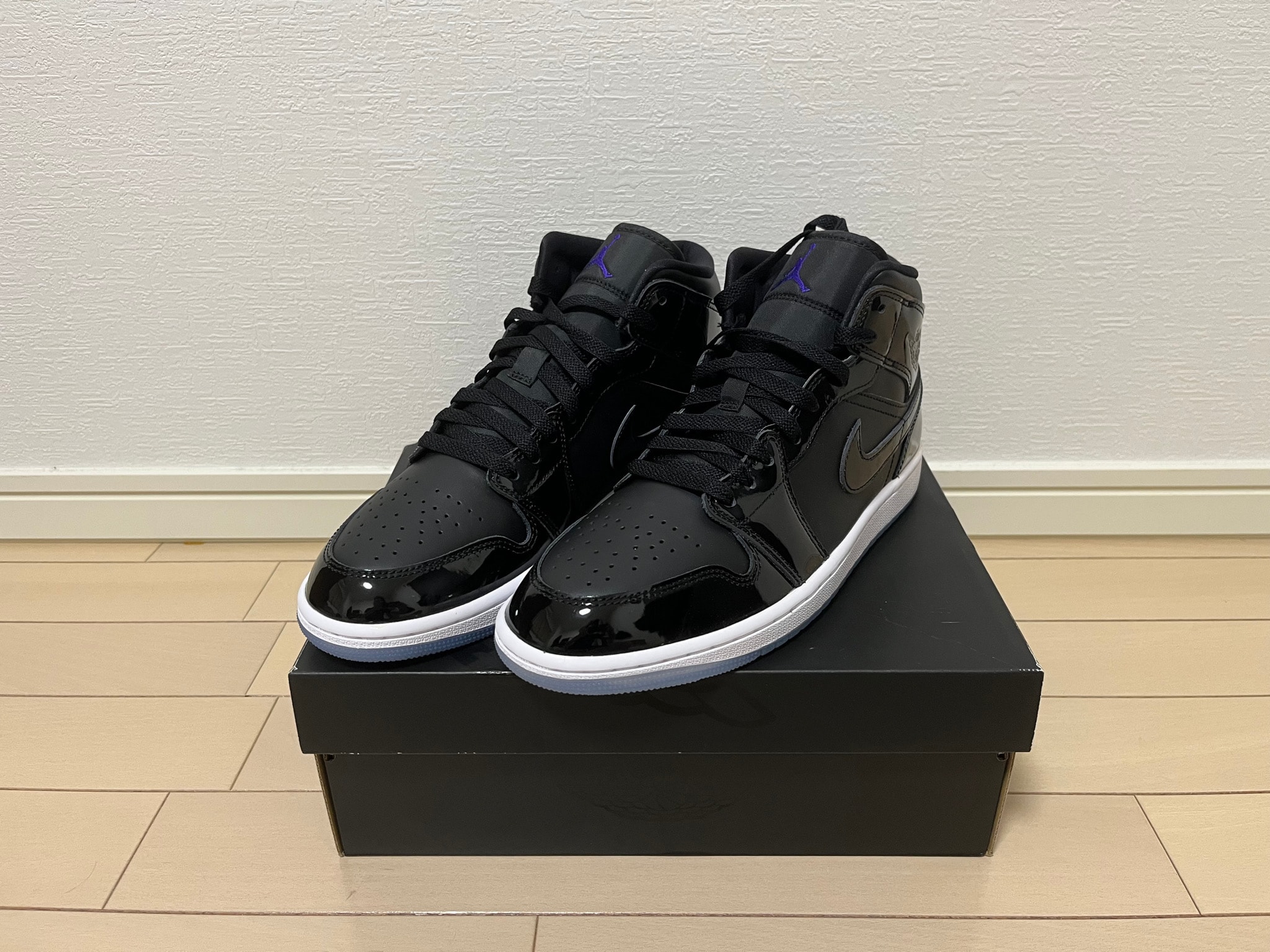 Nike Air Jordan 1 Mid "Space Jam"