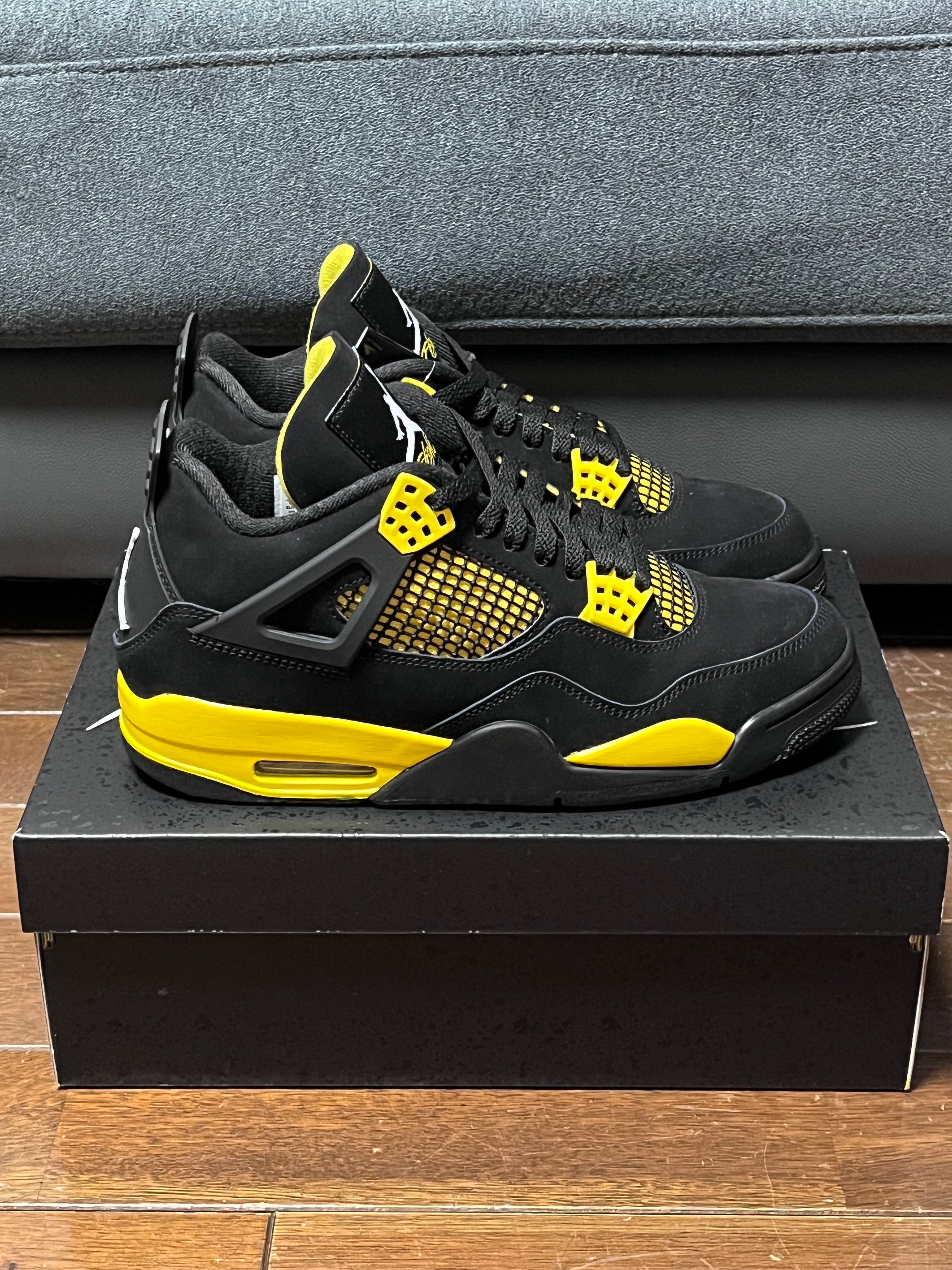 Nike Air Jordan 4 Retro "Thunder"(2023)