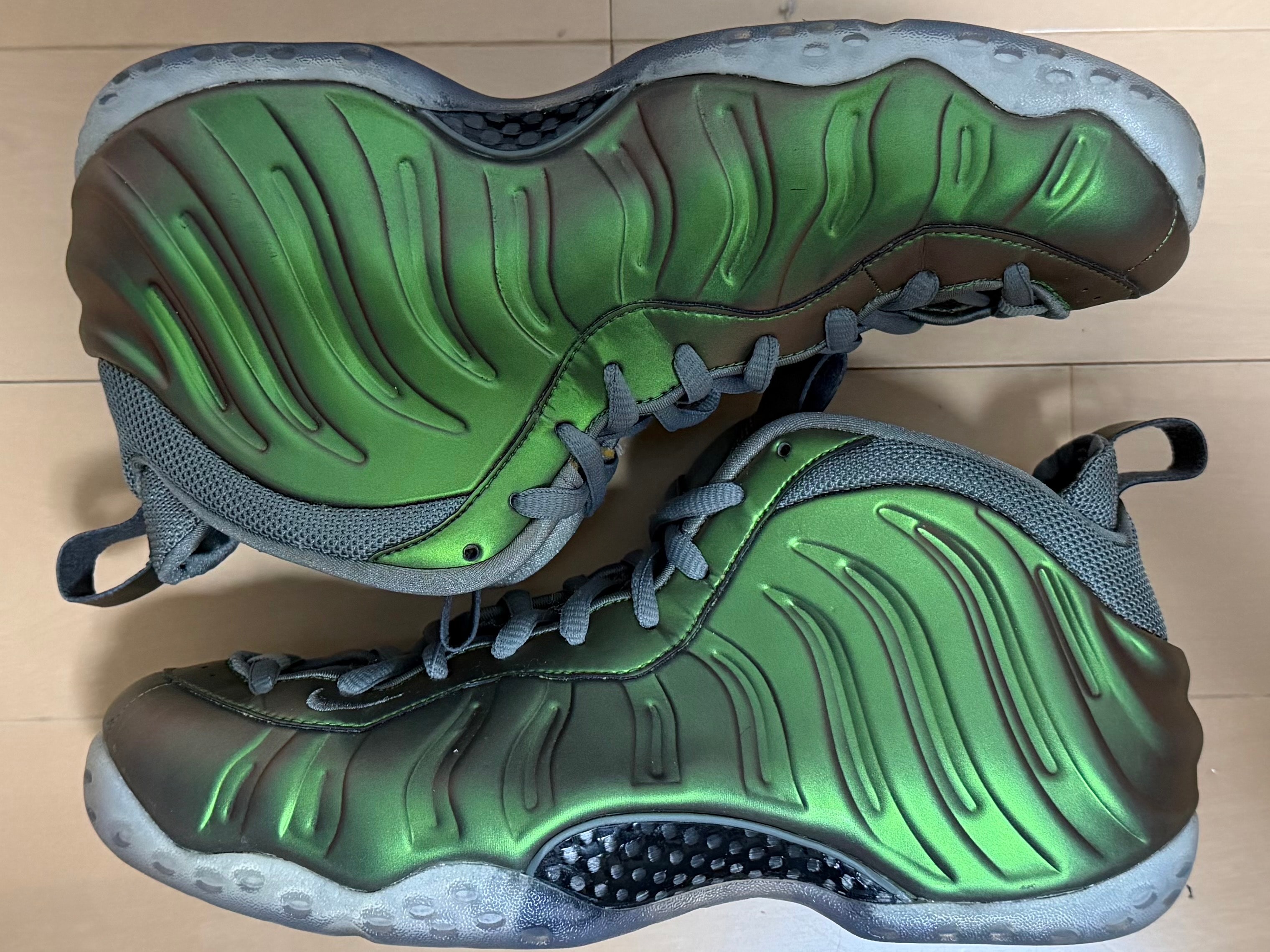 Nike Women's Air Foamposite One "Dark Stucco"