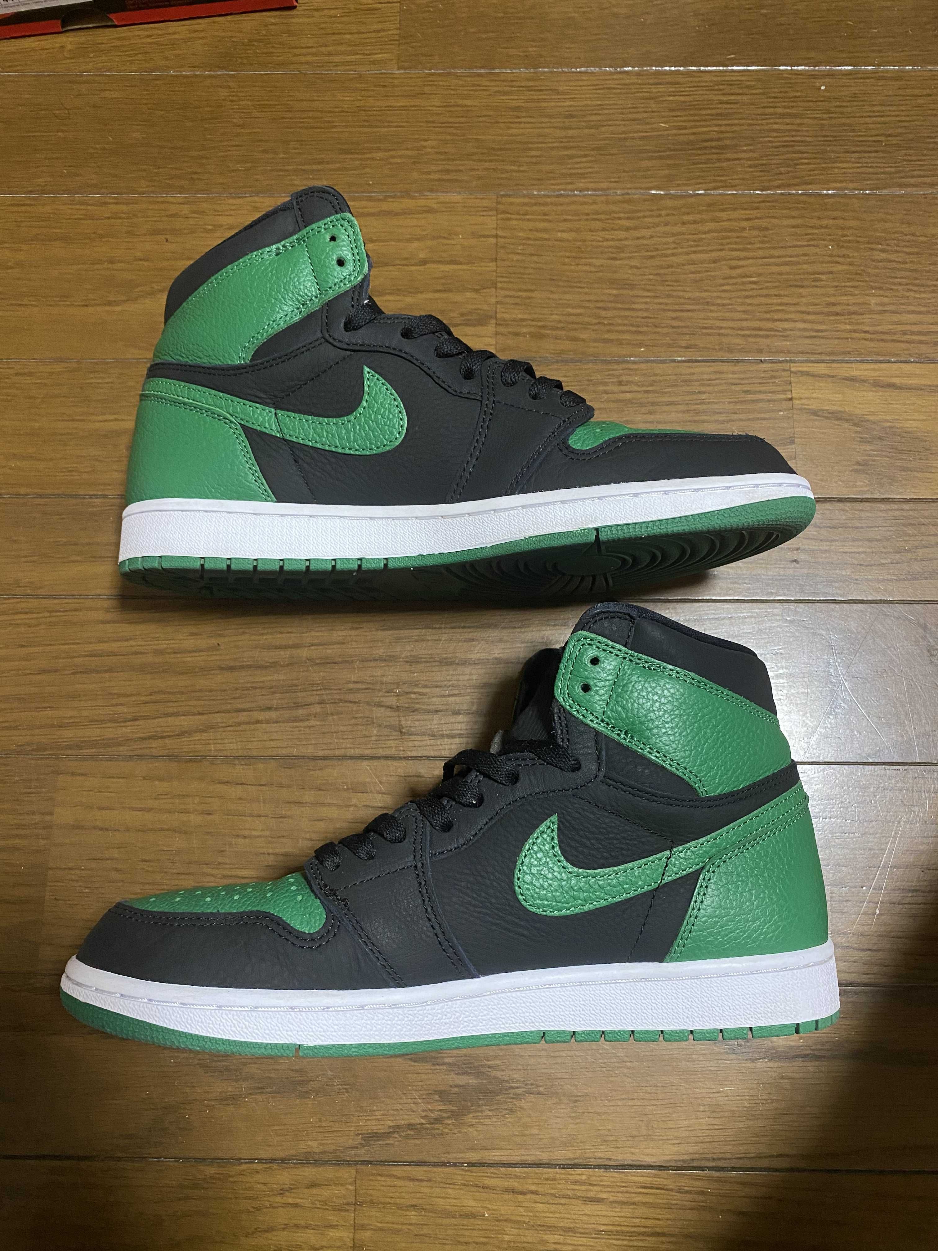 Nike Air Jordan 1 Retro High OG "Black/Pine Green" (2020)