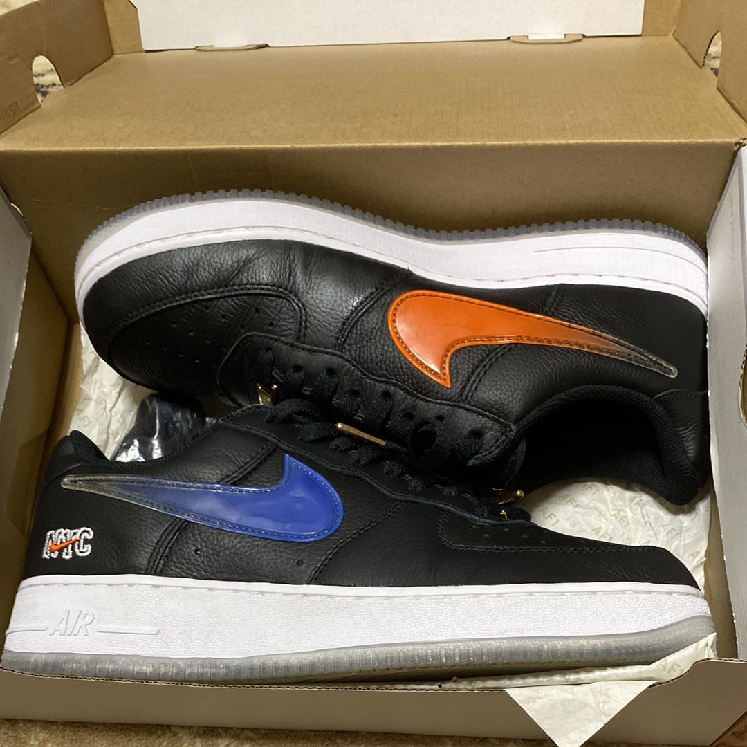 KITH × Nike Air Force 1 Low New York Knicks "Black/Brilliant Orange/Rush/Brilliant White"