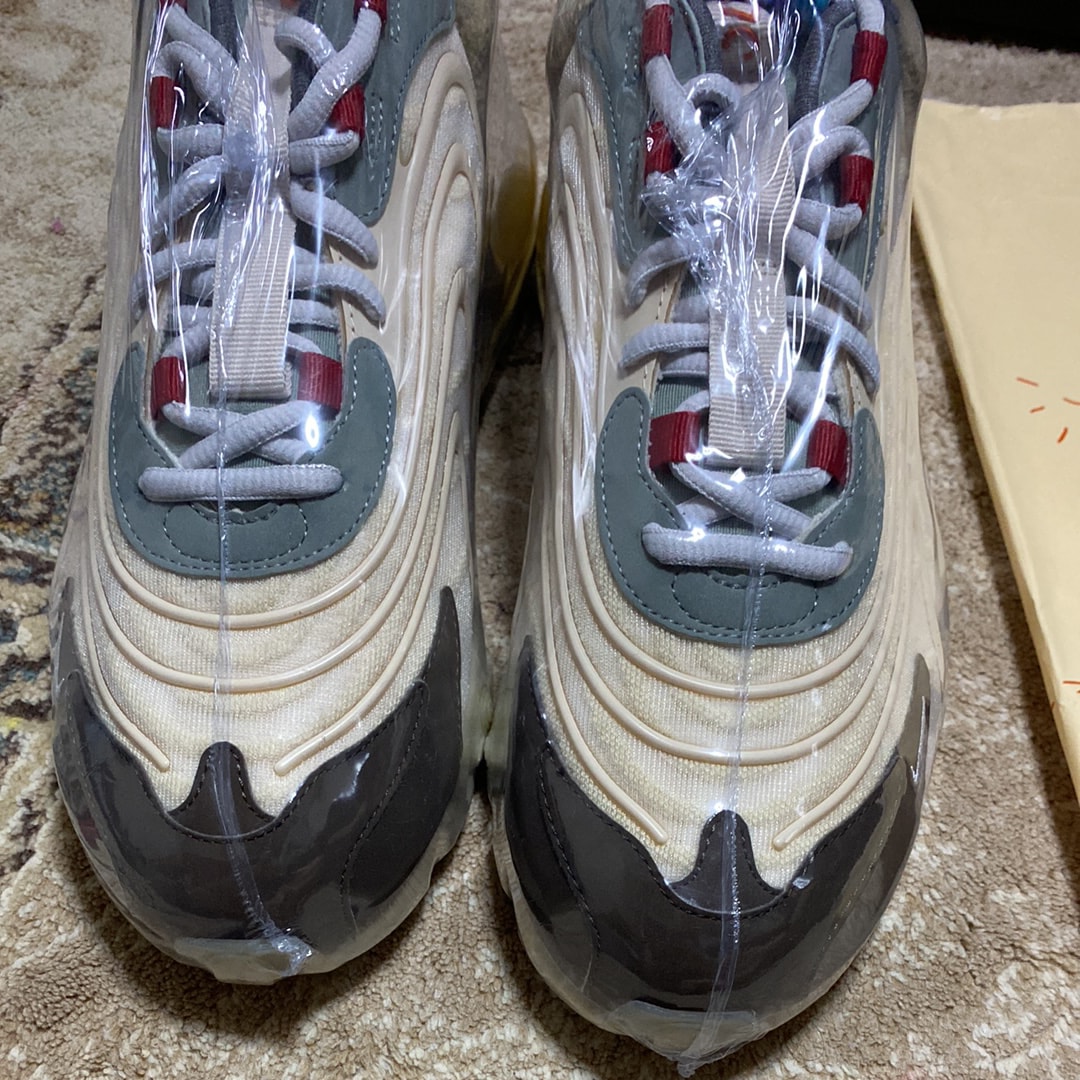 トラヴィススコット × ナイキ エアマックス270 "カクタストレイル"