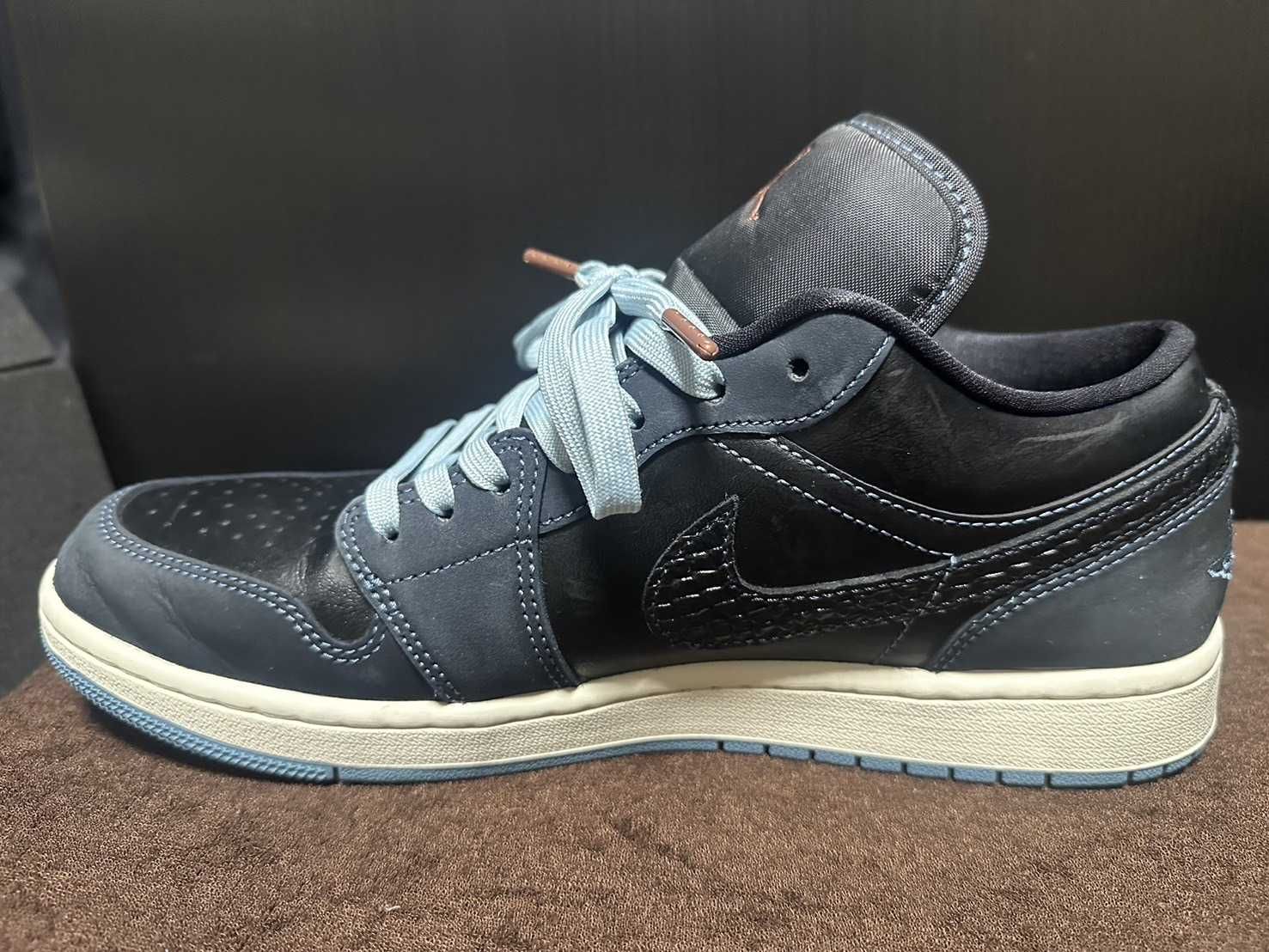 Nike Women's Air Jordan 1 Low "Navy/Black Snakeskin"