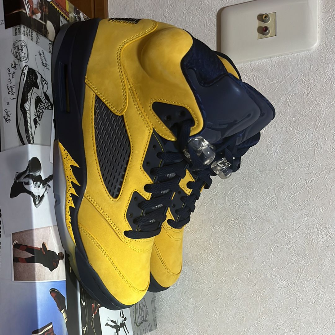 NIKE AIR JORDAN 5 "MICHIGAN"
