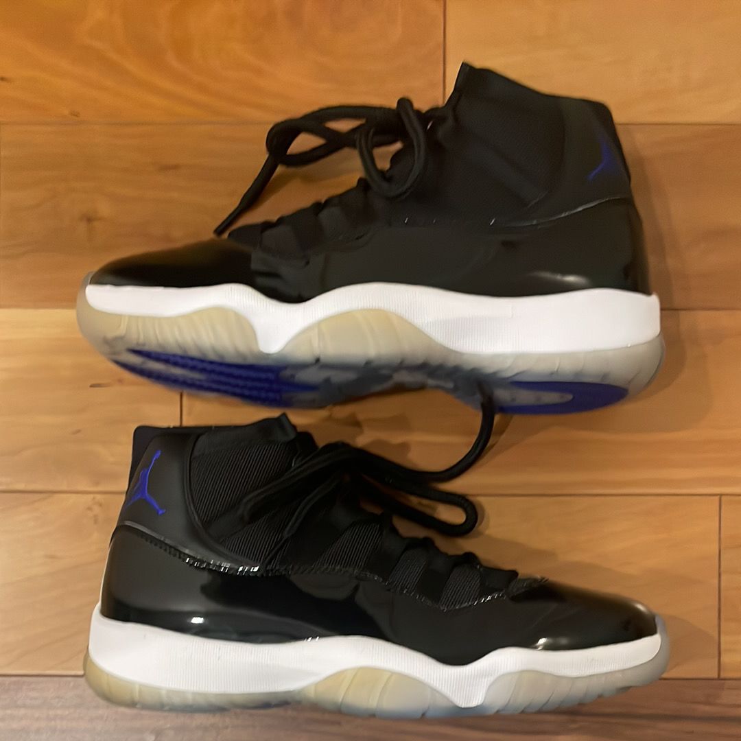 Nike Air Jordan 11 Retro "Space Jam" (2016)