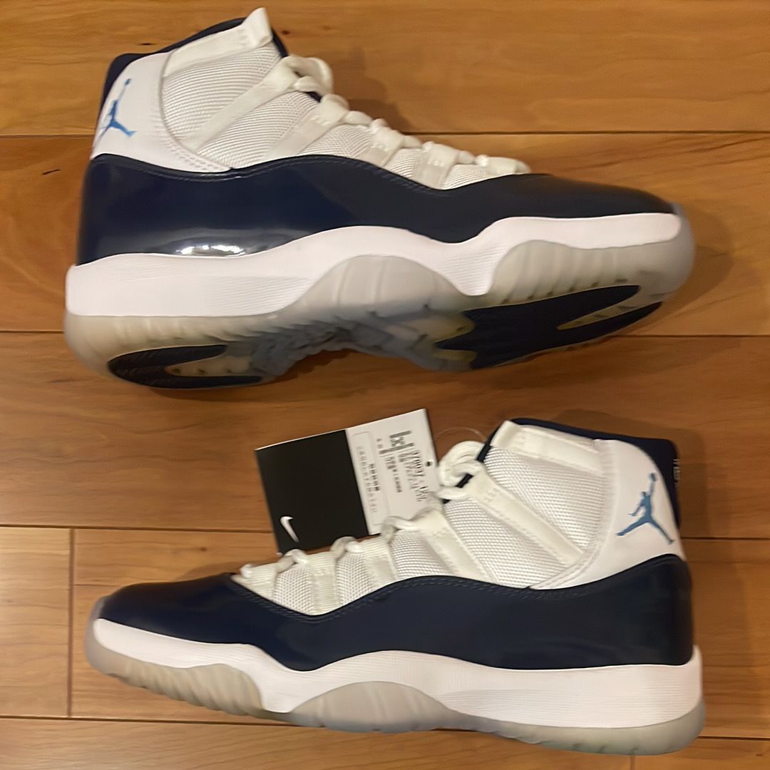 Nike Air Jordan 11 Retro "UNC Win Like 82"