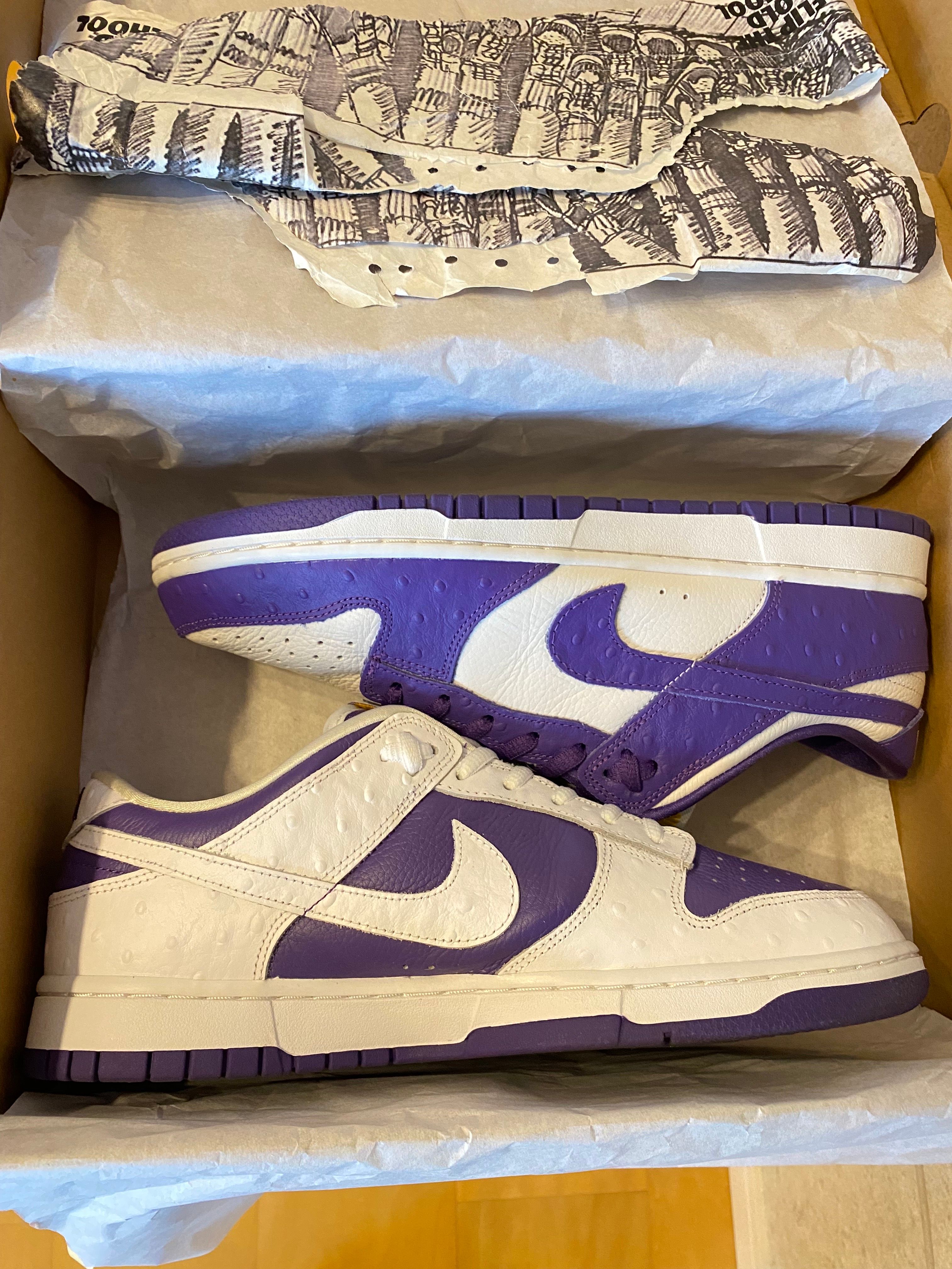 Nike Women's Dunk Low "Made You Look"