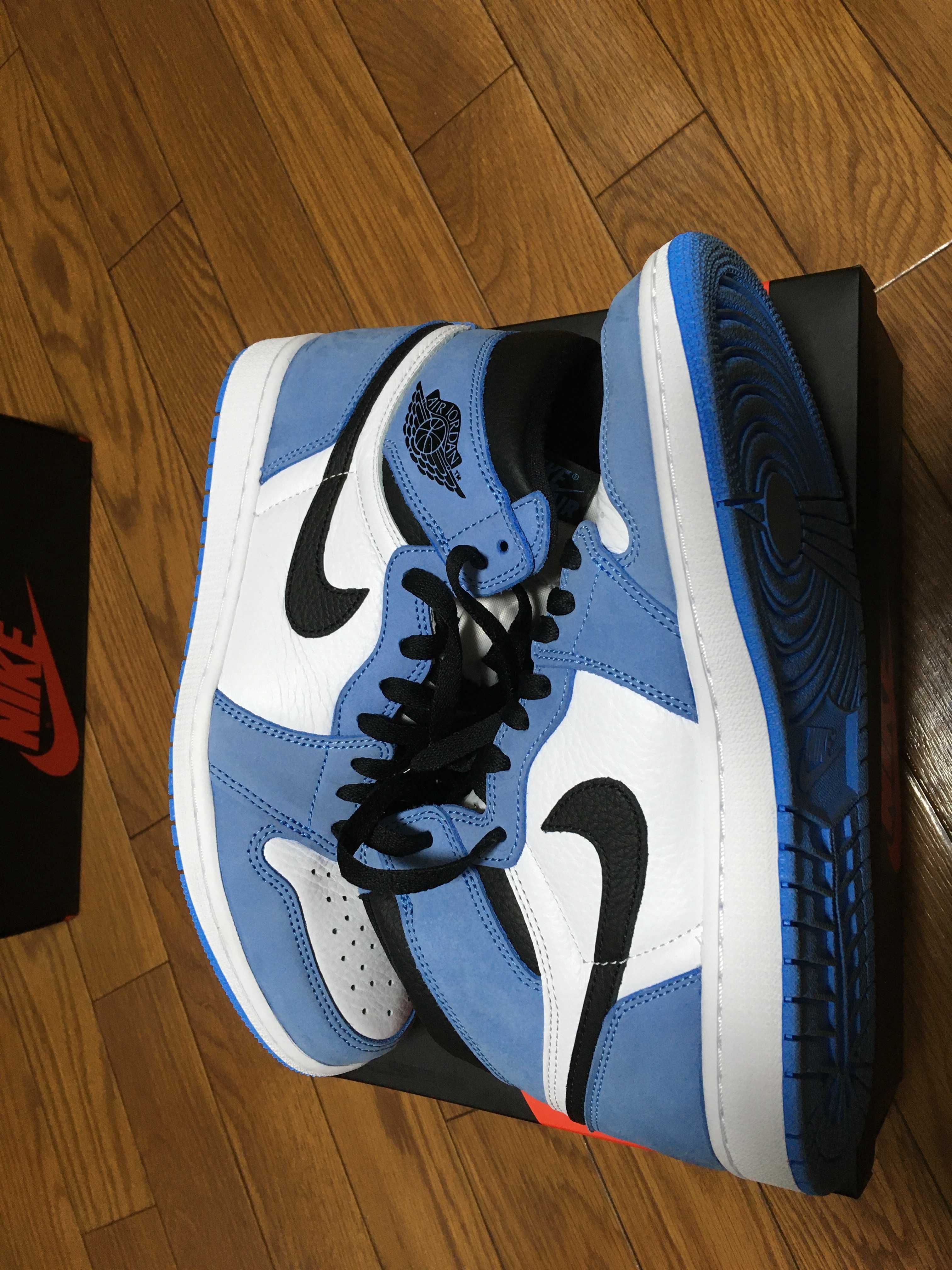 Nike Air Jordan 1 High OG "University Blue"