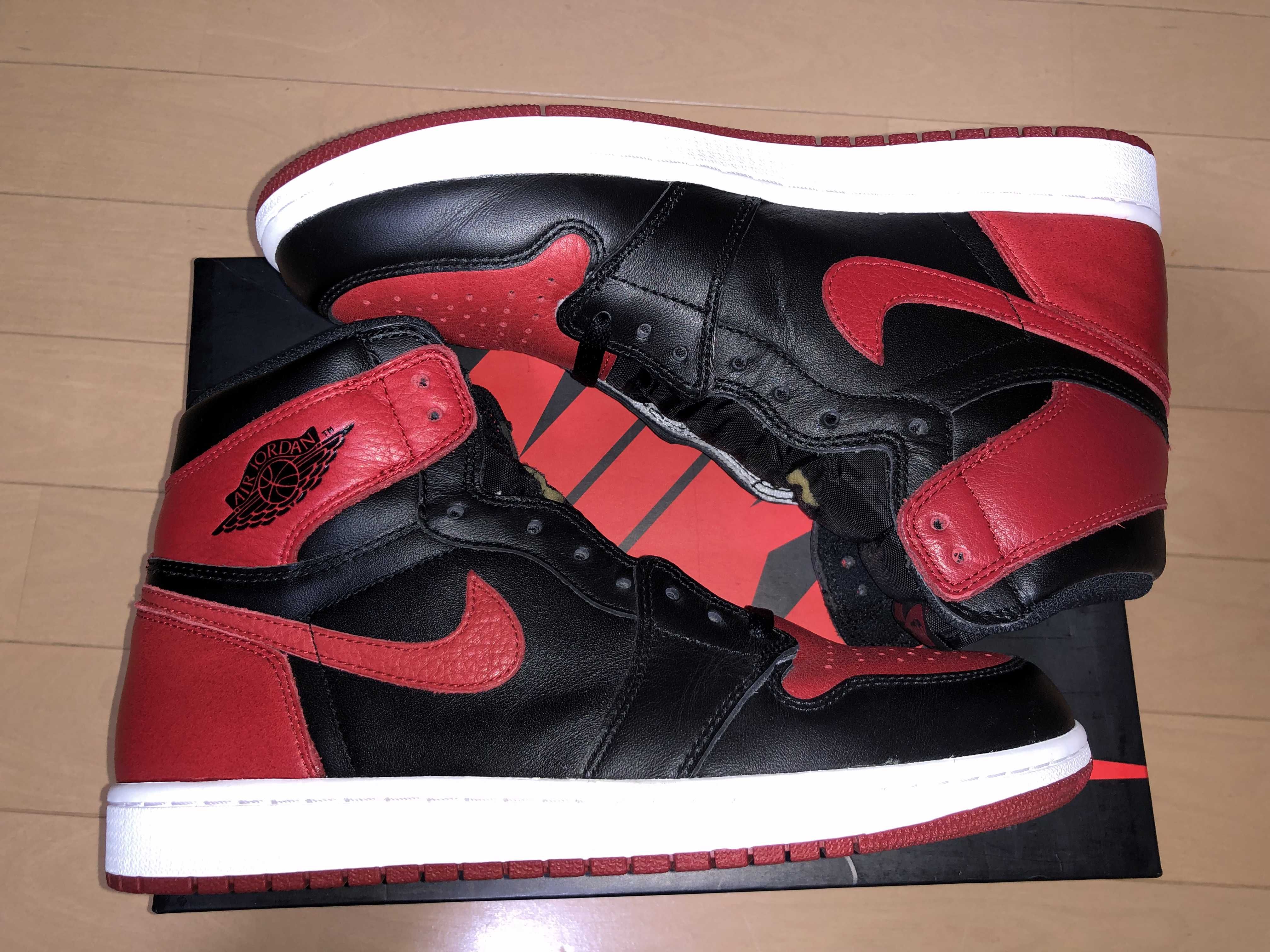 Nike Air Jordan 1 Retro High OG "Bred/Banned" (2016)