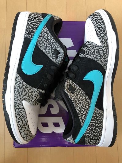 Nike SB Dunk Low "Elephant/Safari"