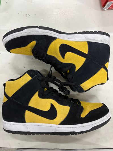 NIKE SB DUNK HIGH "MAIZE AND BLACK"