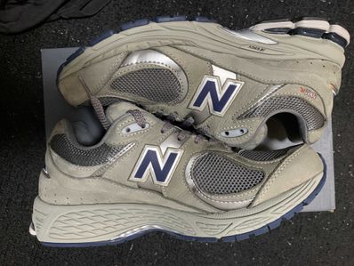 New Balance 2002R "Gray"
