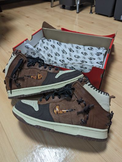 Bodega × Nike Dunk High "Legend Fauna Brown"