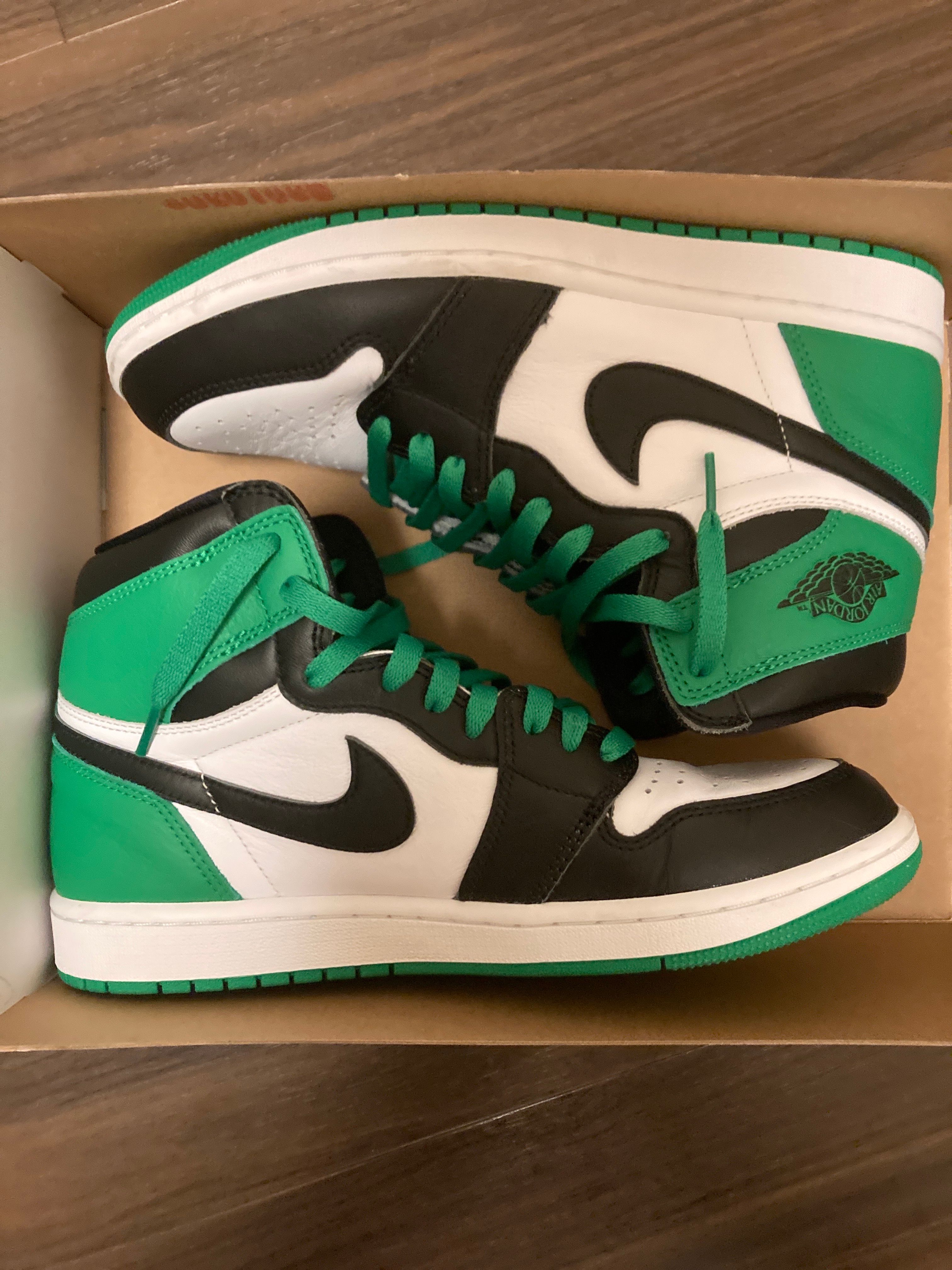Nike Air Jordan 1 Retro High OG "Celtics/Black and Lucky Green" (2023)