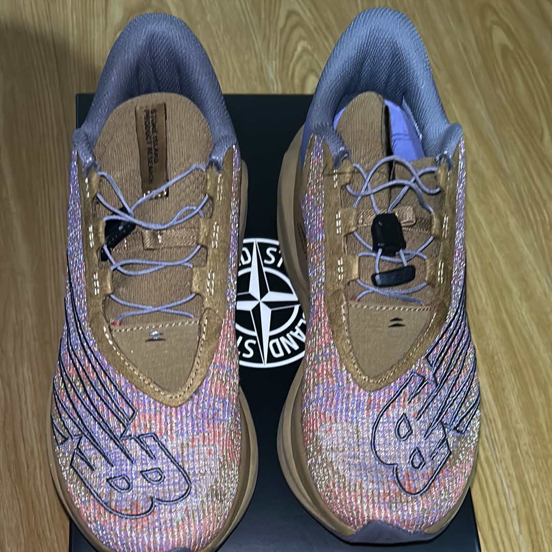 ストーンアイランド × 東京デザインスタジオ ニューバランス フューエルセル C_1 "グリーン"