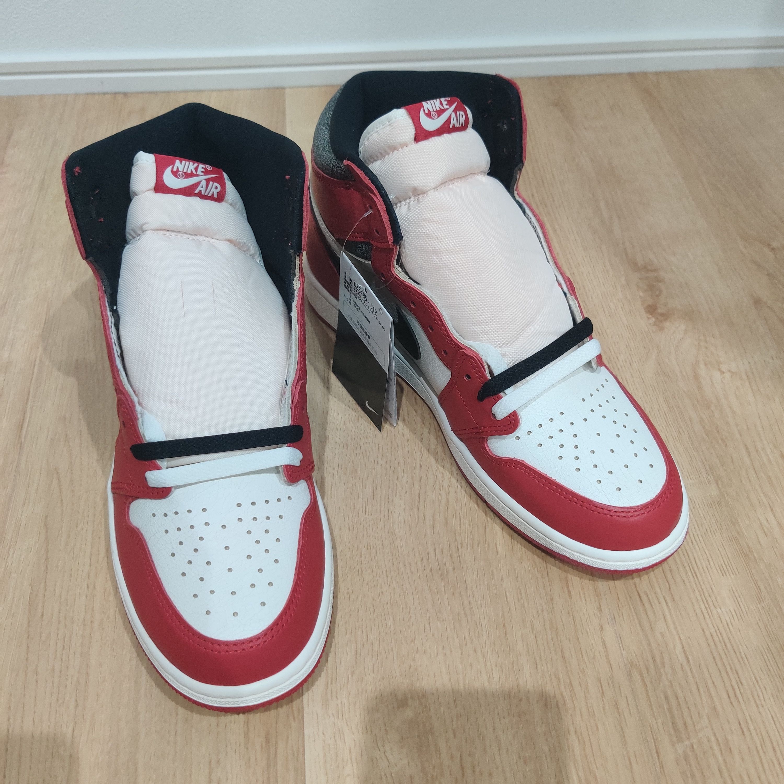 Nike Air Jordan 1 High OG "Lost & Found/Chicago"