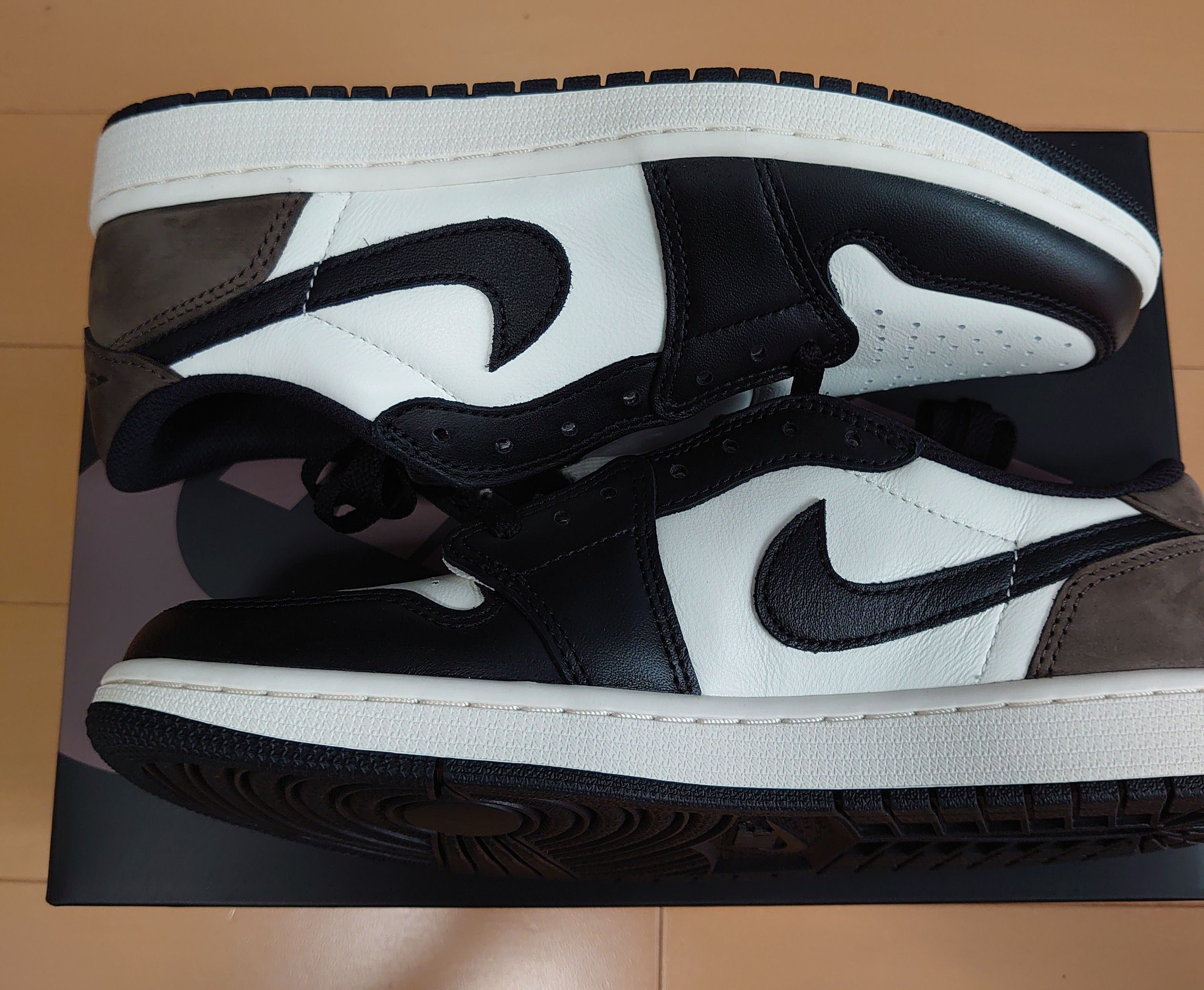 Nike Air Jordan 1 Retro Low OG "Mocha"