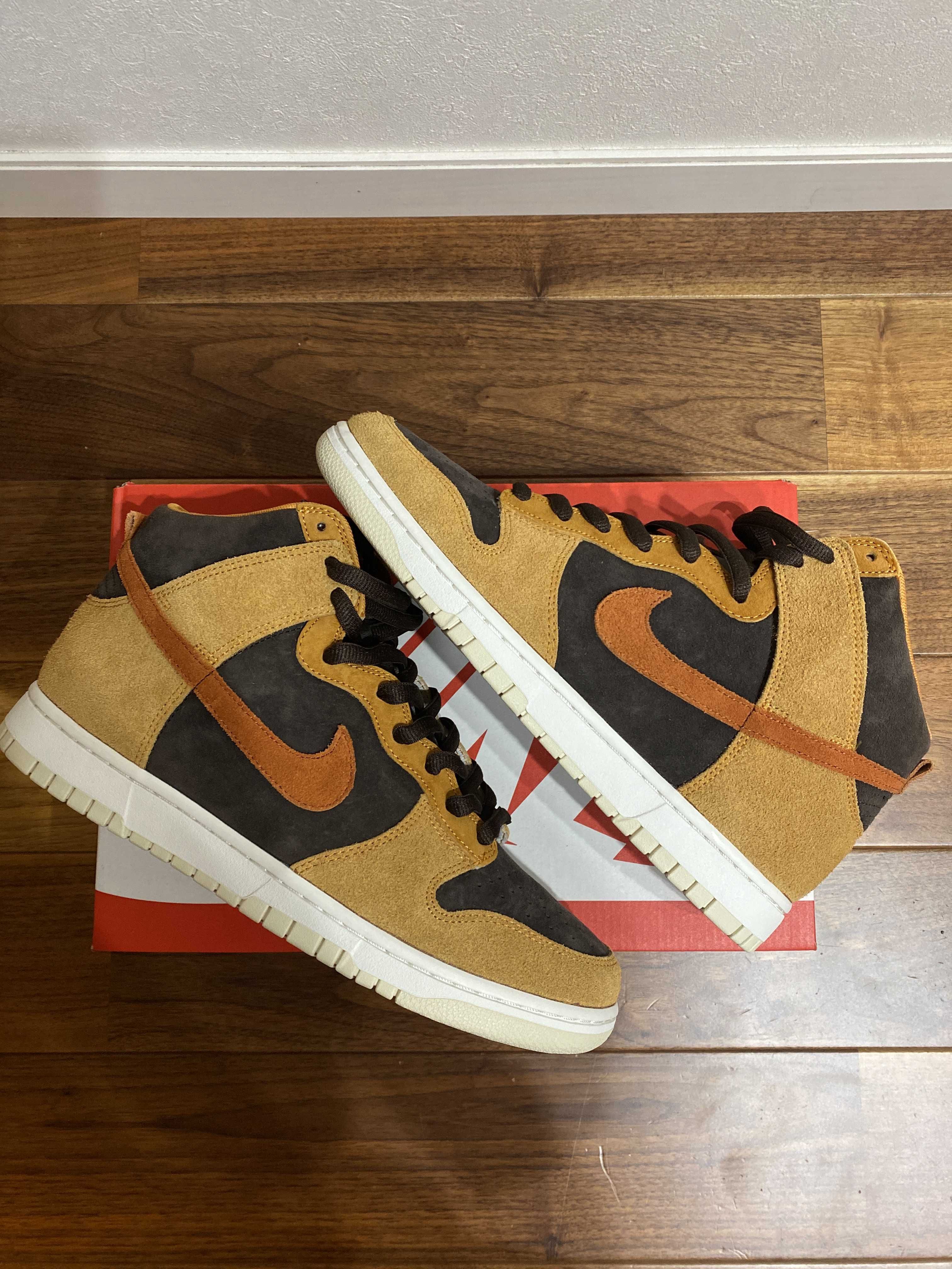 NIKE DUNK HIGH PRM "DARK CURRY"