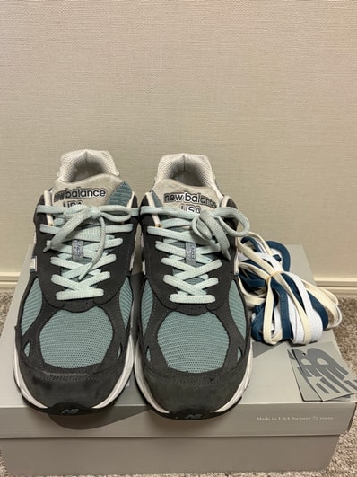 KITH × New Balance 990V3 "Steel Blue"