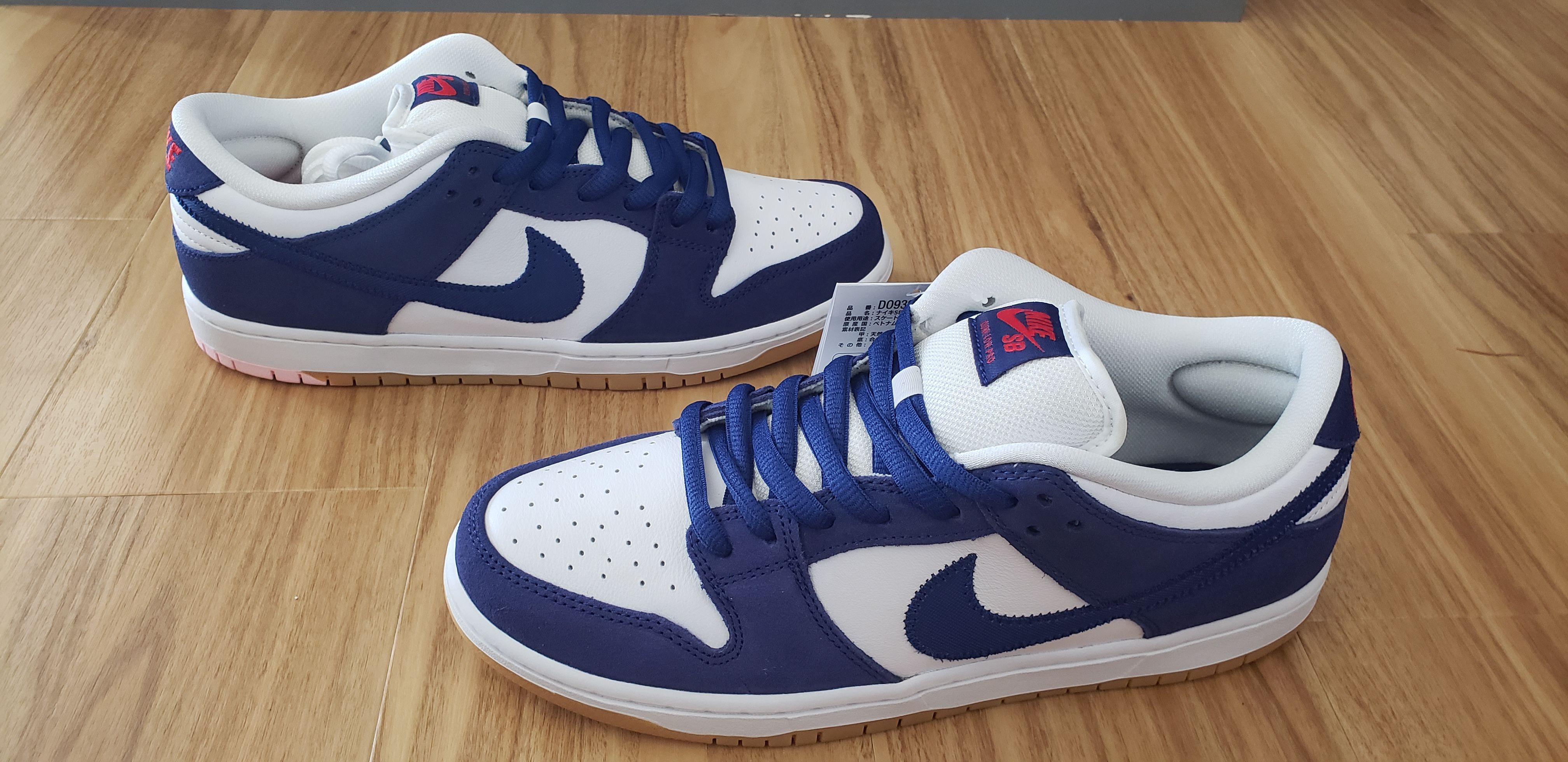 Nike SB Dunk Low "Los Angeles Dodgers/Deep Royal Blue"