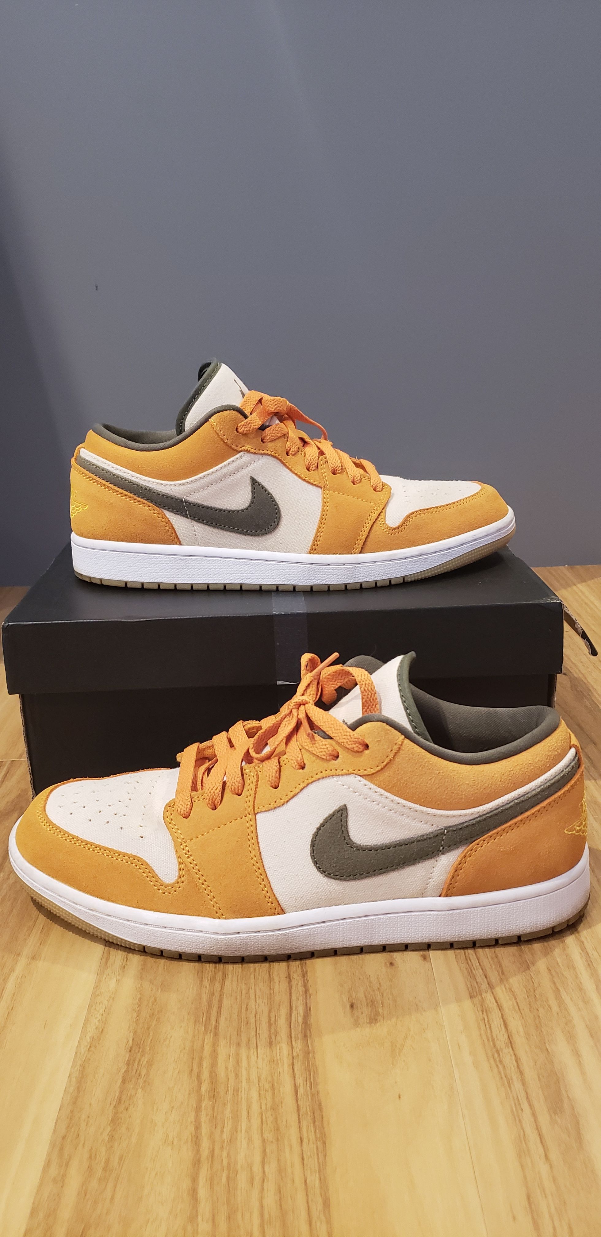 Nike Air Jordan 1 Low "Light Curry/Medium Olive"