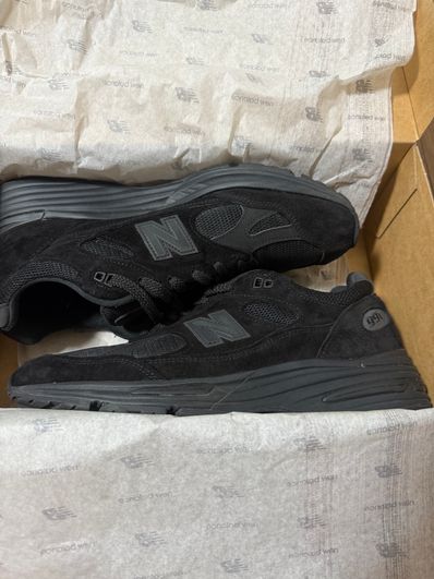 New Balance 991V2 "Triple Black"