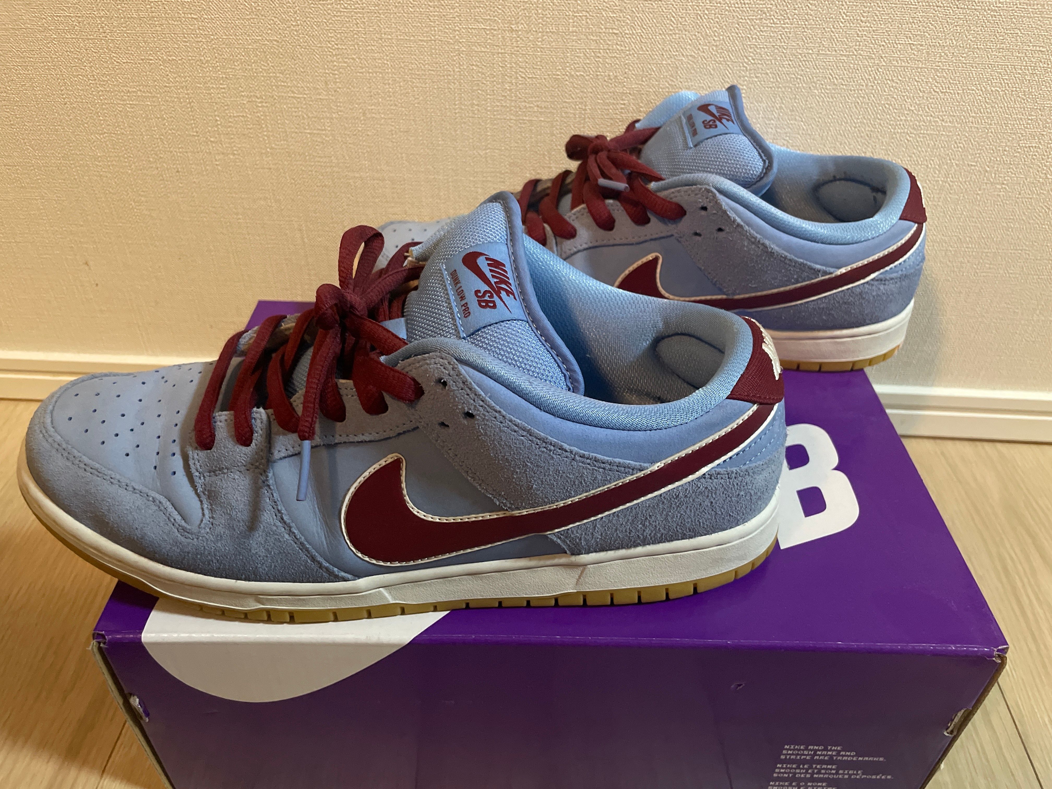 Nike SB Dunk Low Pro "Philadelphia Phillies/Valor Blue and Team Maroon"