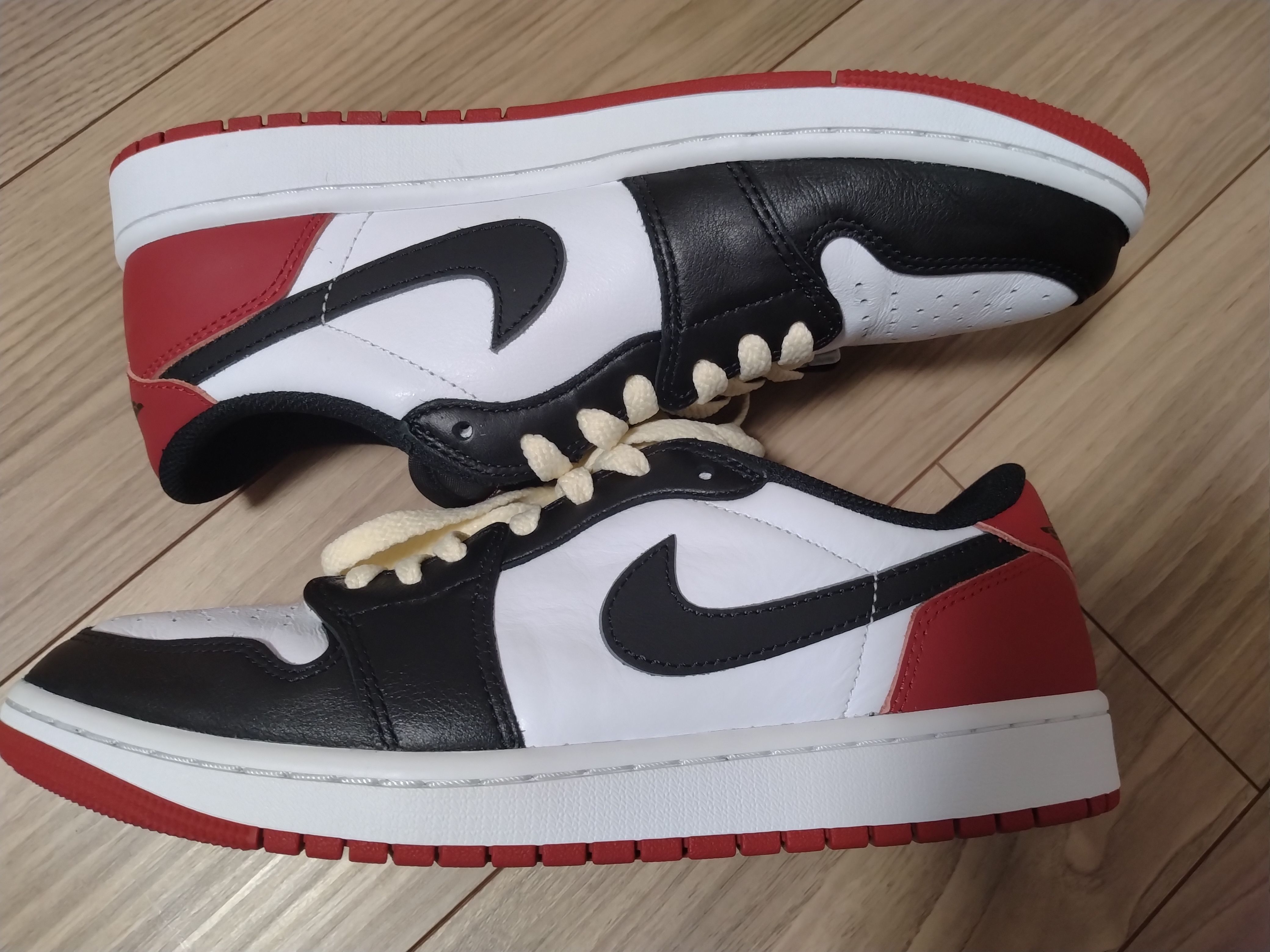 Nike Air Jordan 1 Retro Low OG "Black Toe"