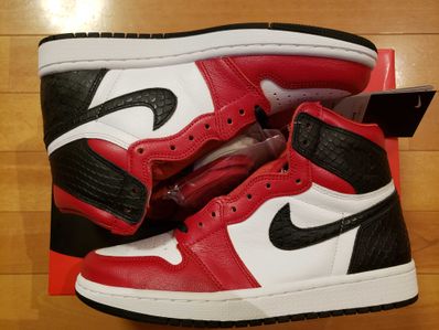 Nike Women's Air Jordan 1 High OG "Satin Red"