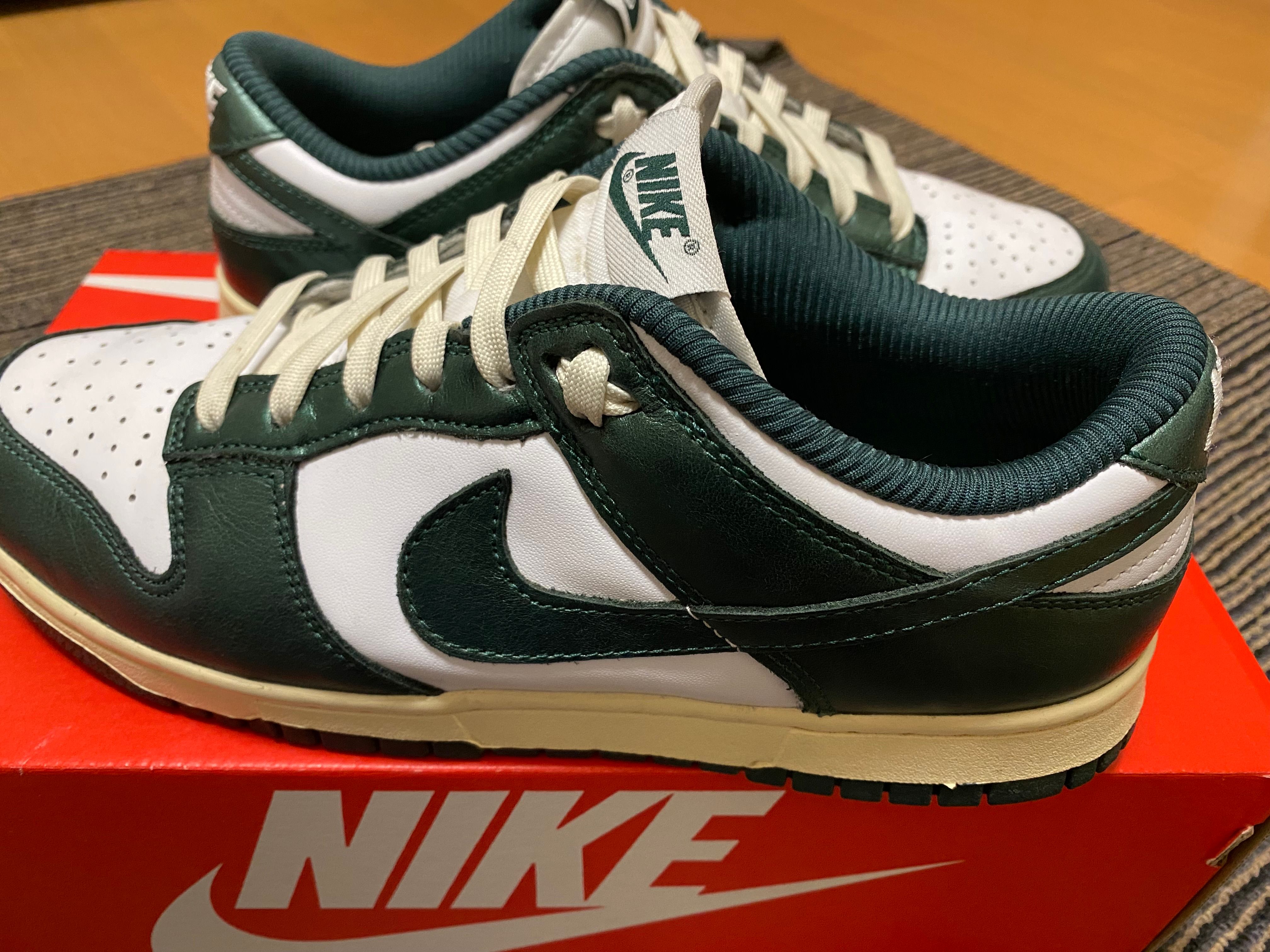 Nike Women's Dunk Low "Vintage Green"