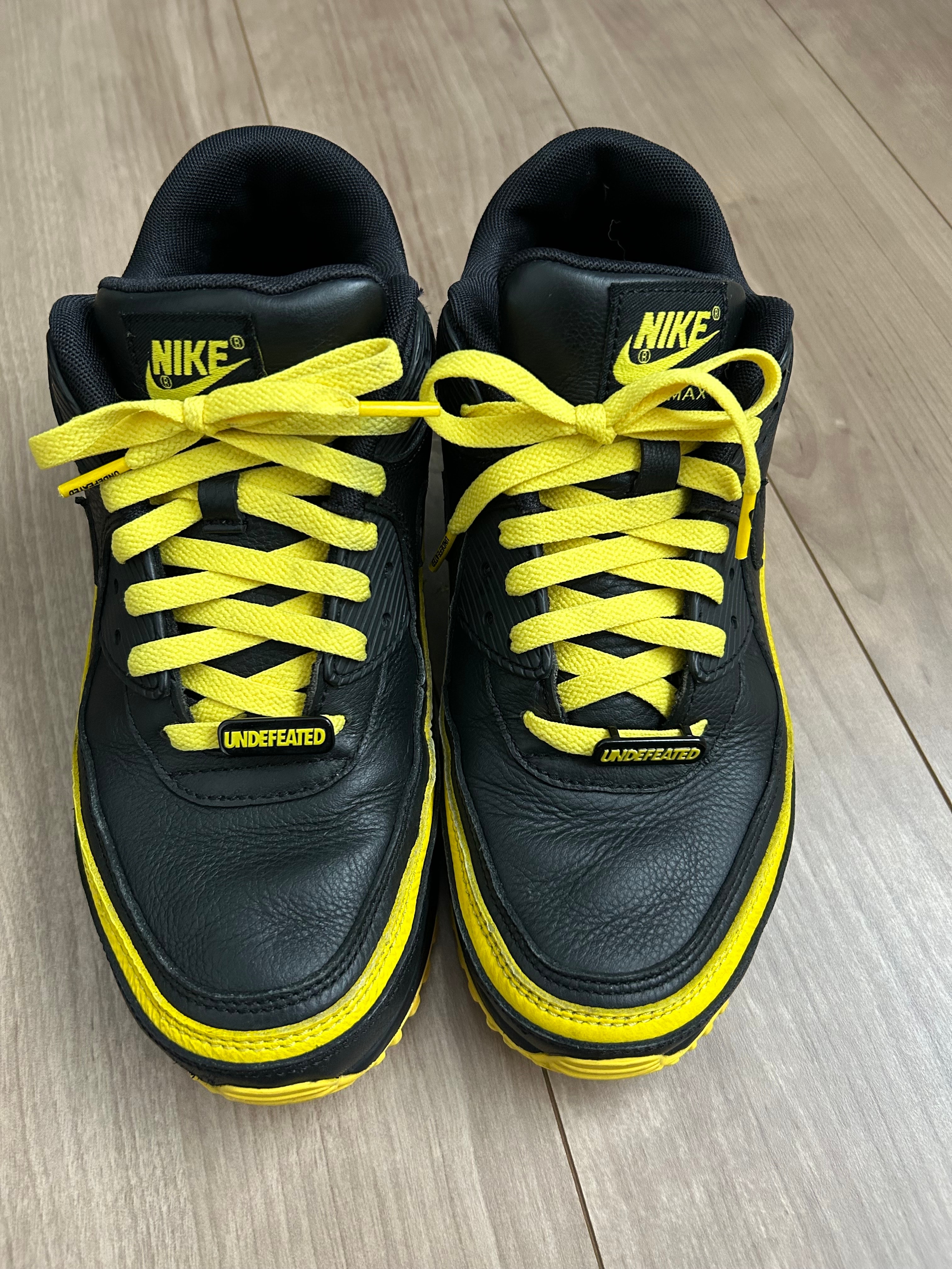 UNDEFEATED × Nike Air Max 90 "Black/Yellow"