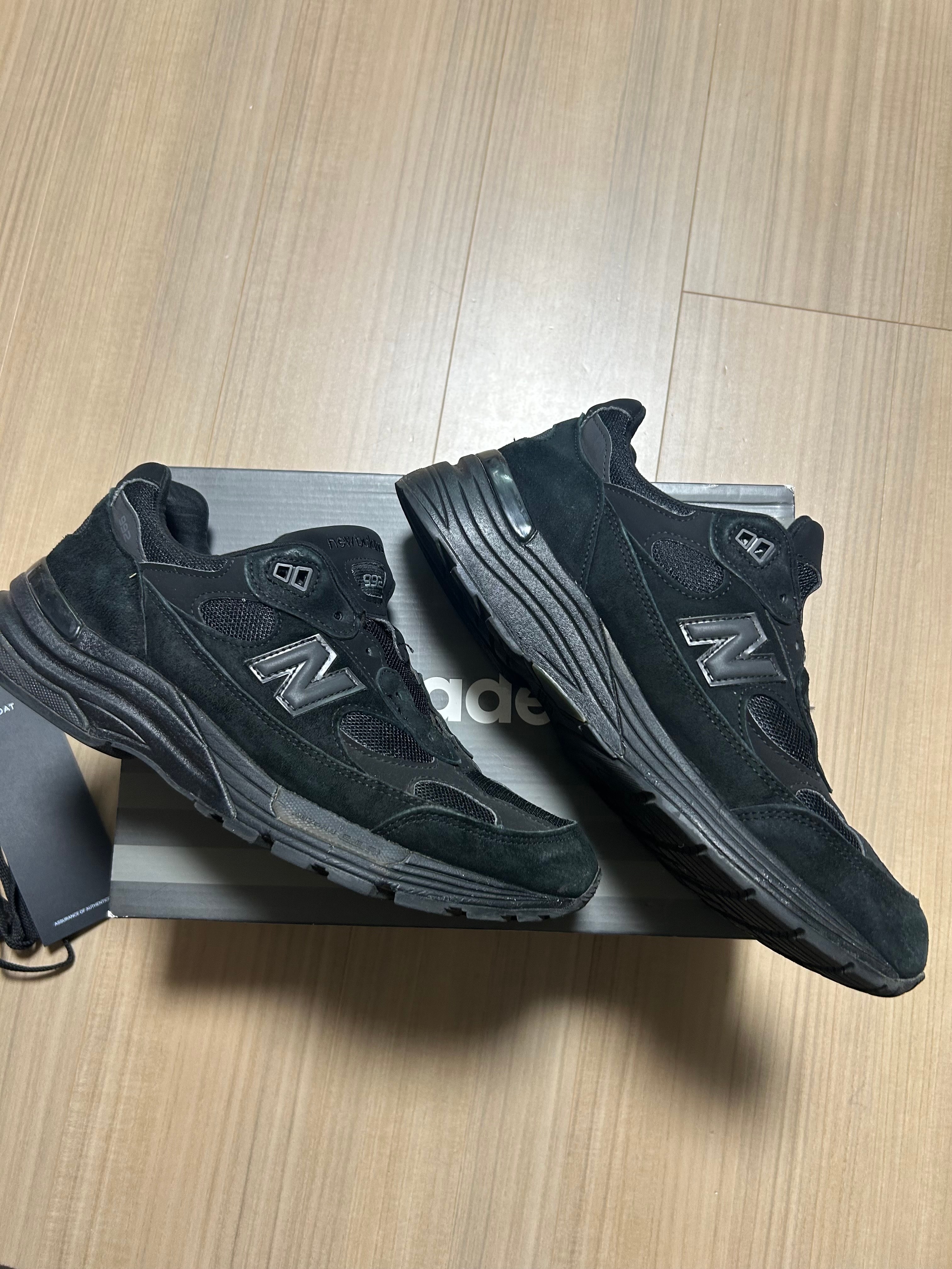 ニューバランス 992 "トリプルブラック"