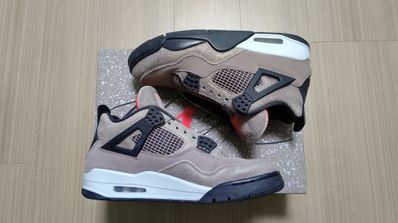 Nike Air Jordan 4 "Taupe Haze"