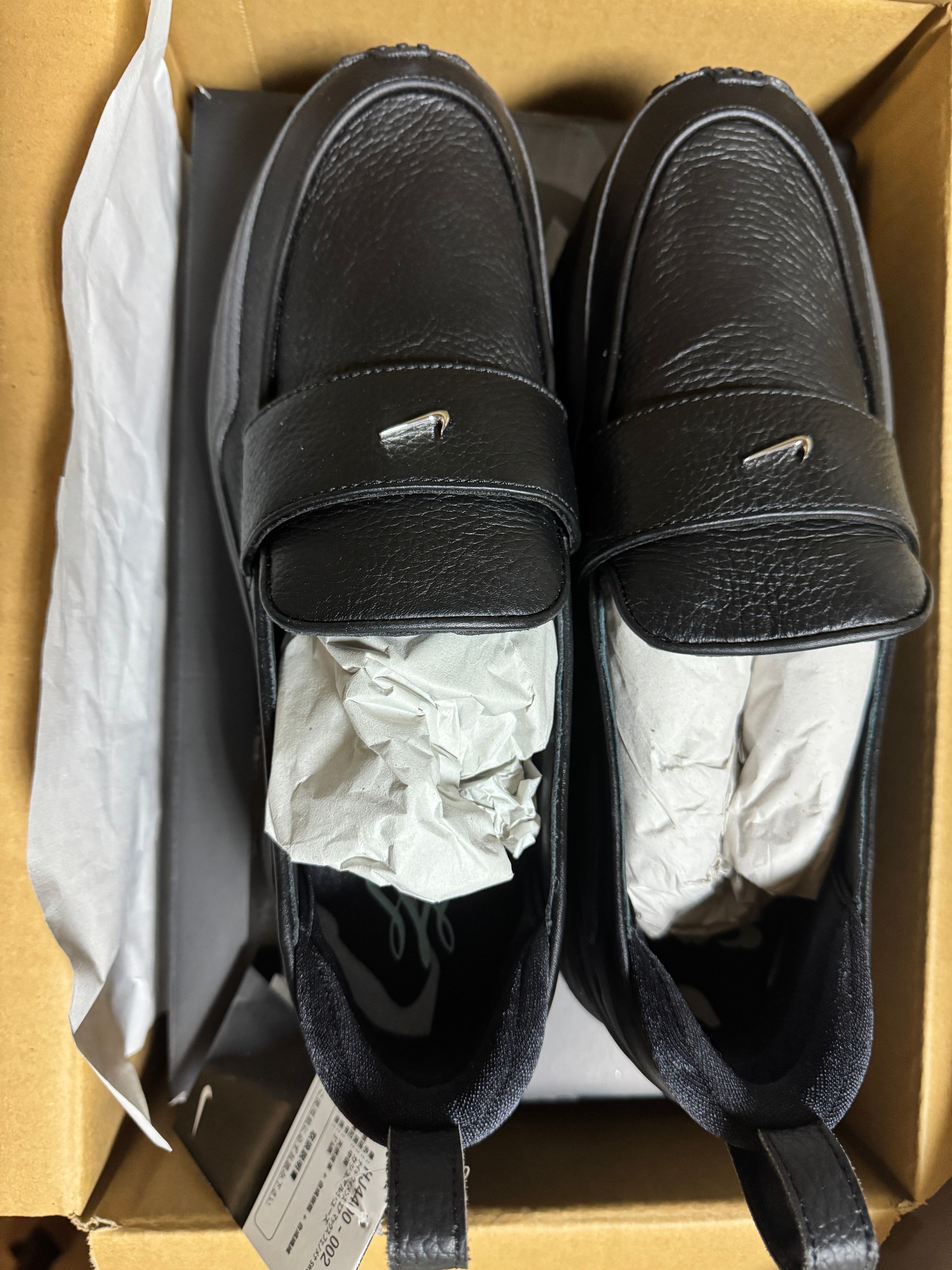 SWDC × Nike Women's Air Max Phenomena "Black/Metallic Silver"