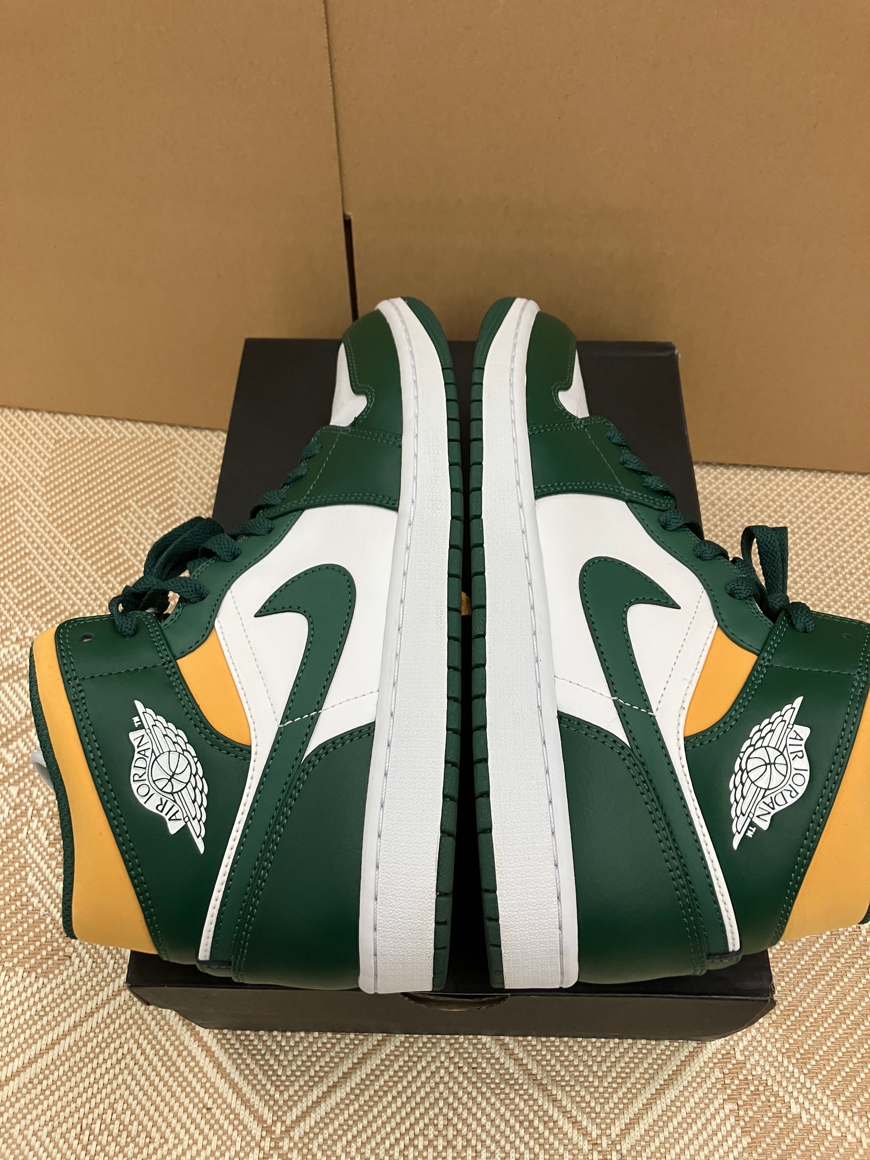 Nike Air Jordan 1 Mid "Seattle Supersonics" 