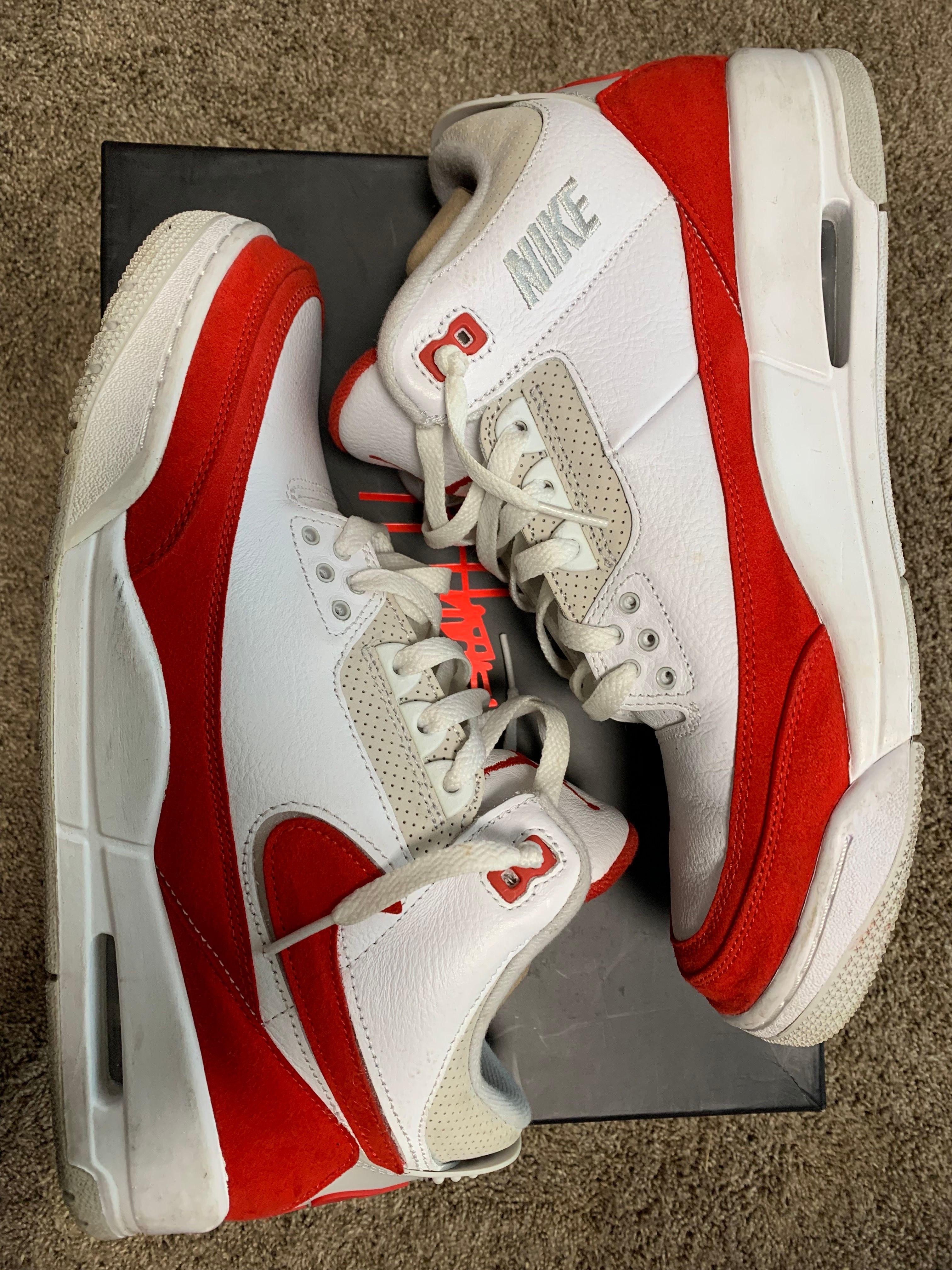 Nike Air Jordan 3 Retro "Tinker White/University Red"