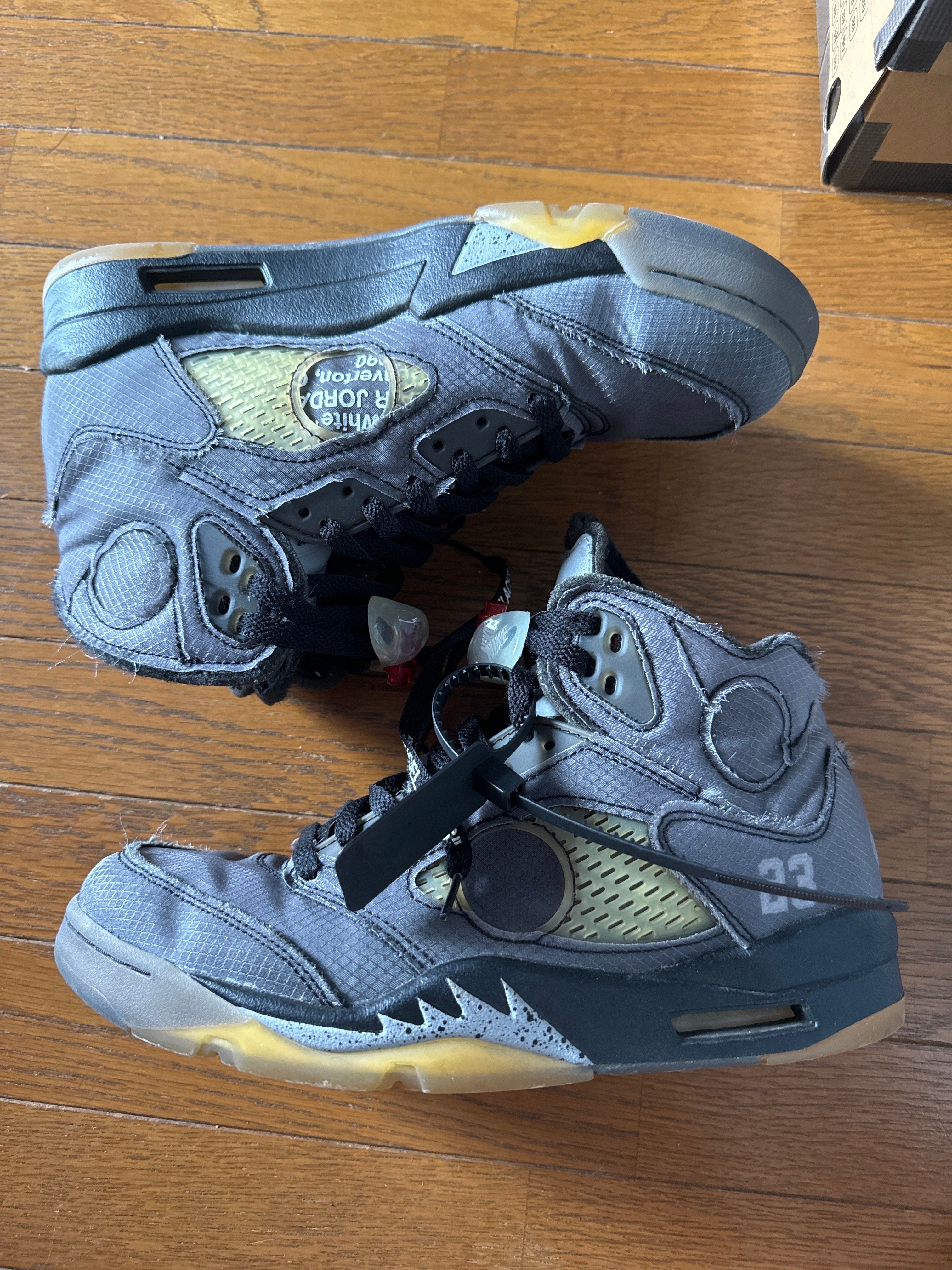 Off-White × Nike Air Jordan 5 "Black/Muslin/Fire Red"