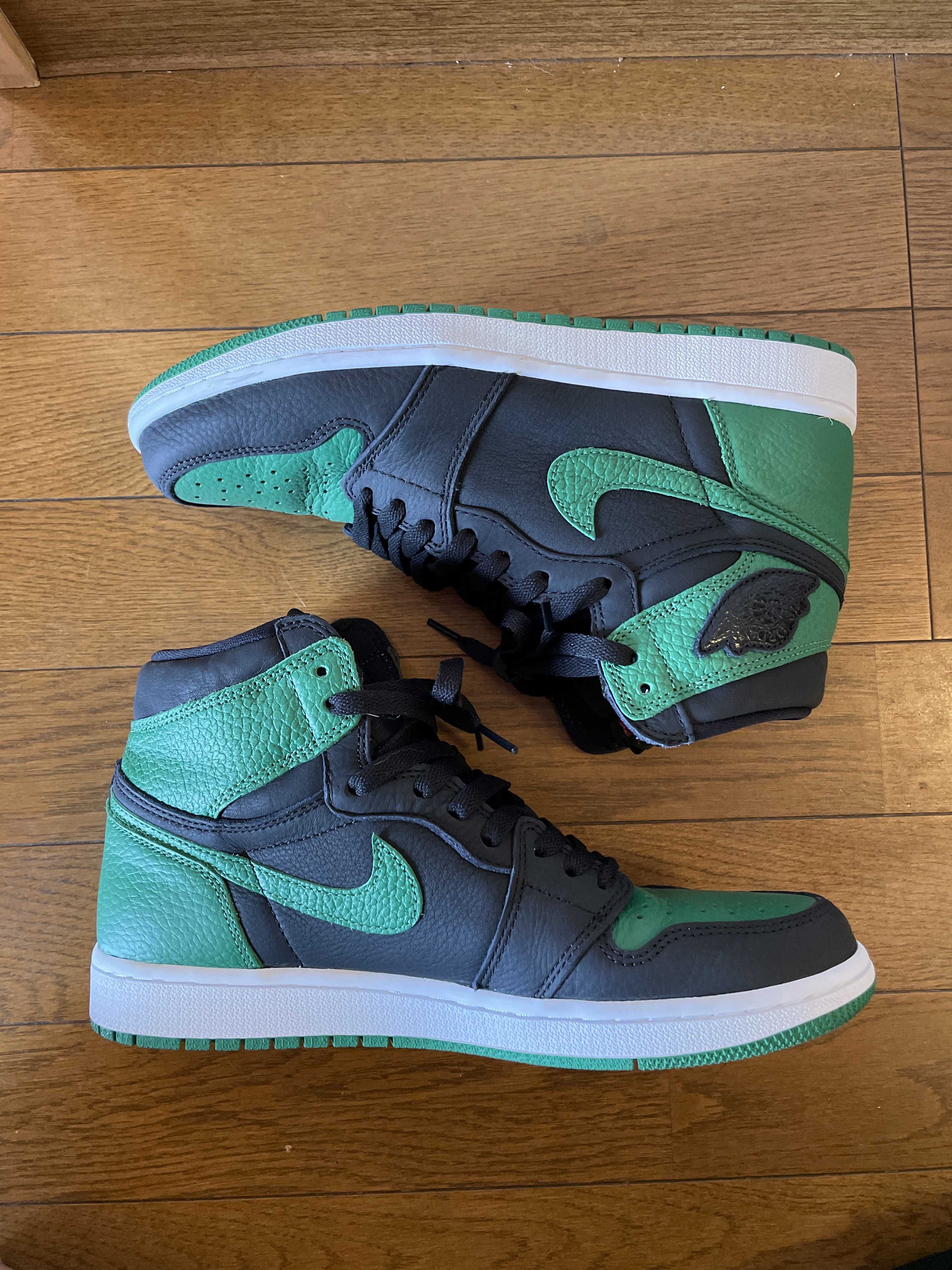 Nike Air Jordan 1 Retro High OG "Black/Pine Green" (2020)