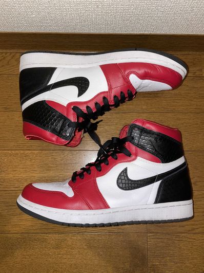 Nike Women's Air Jordan 1 High OG "Satin Red"