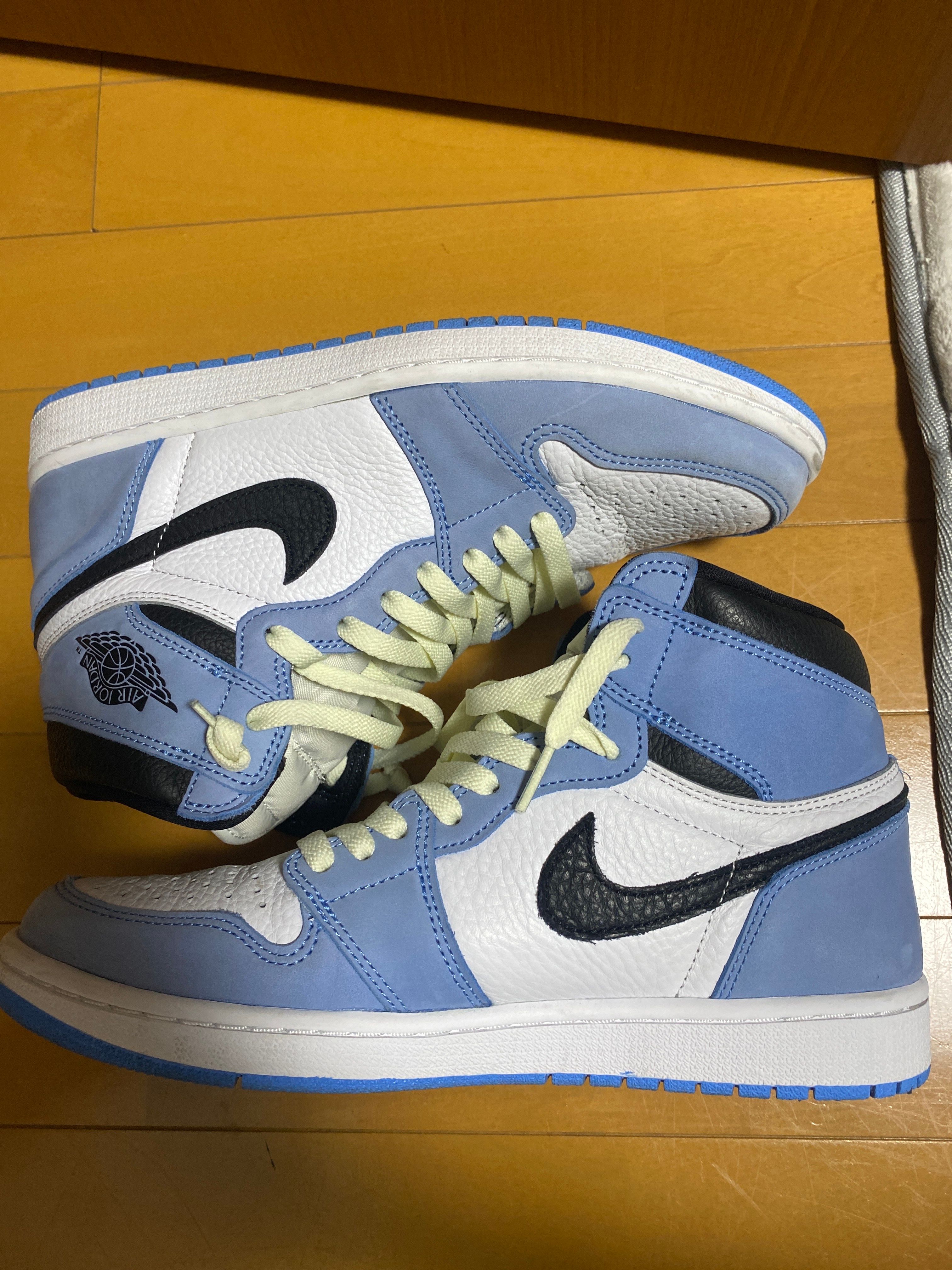 Nike Air Jordan 1 High OG "University Blue"