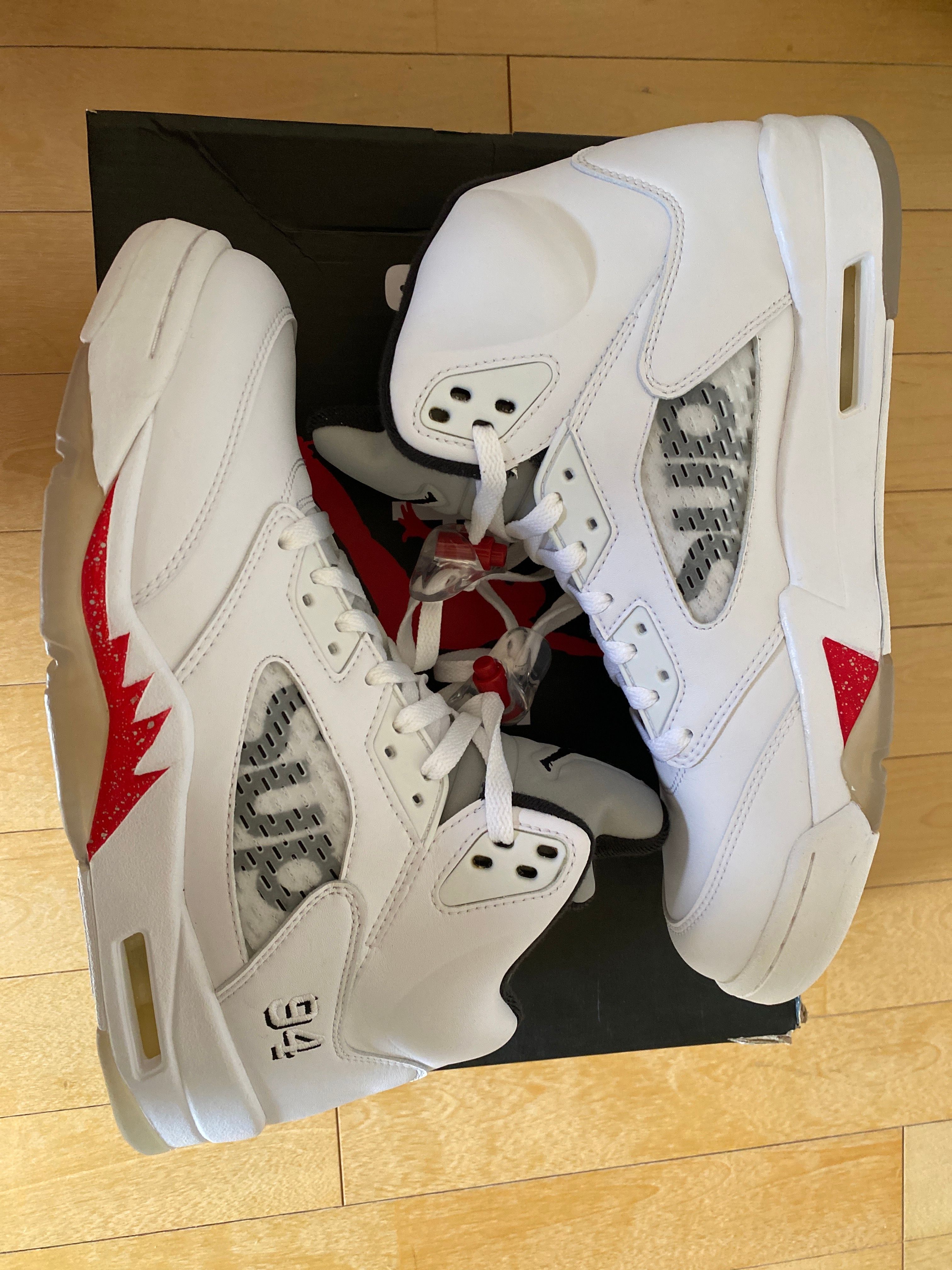 Supreme × Nike Air Jordan 5 Retro "White"