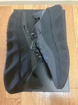 ヘイン ソ × ナイキ エイバ ローバー "ブラック"