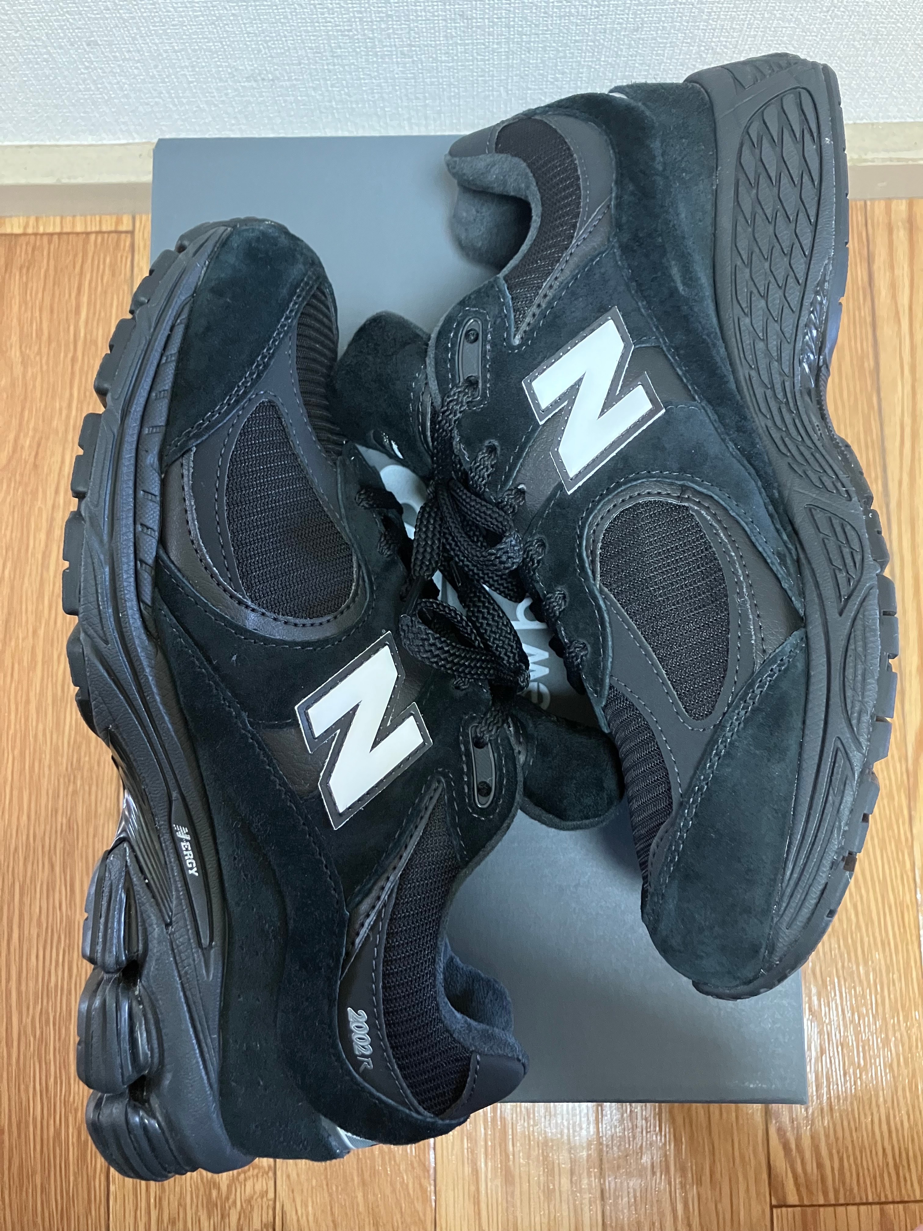 ニューバランス 2002R ゴアテックス "ブラック/ホワイト"