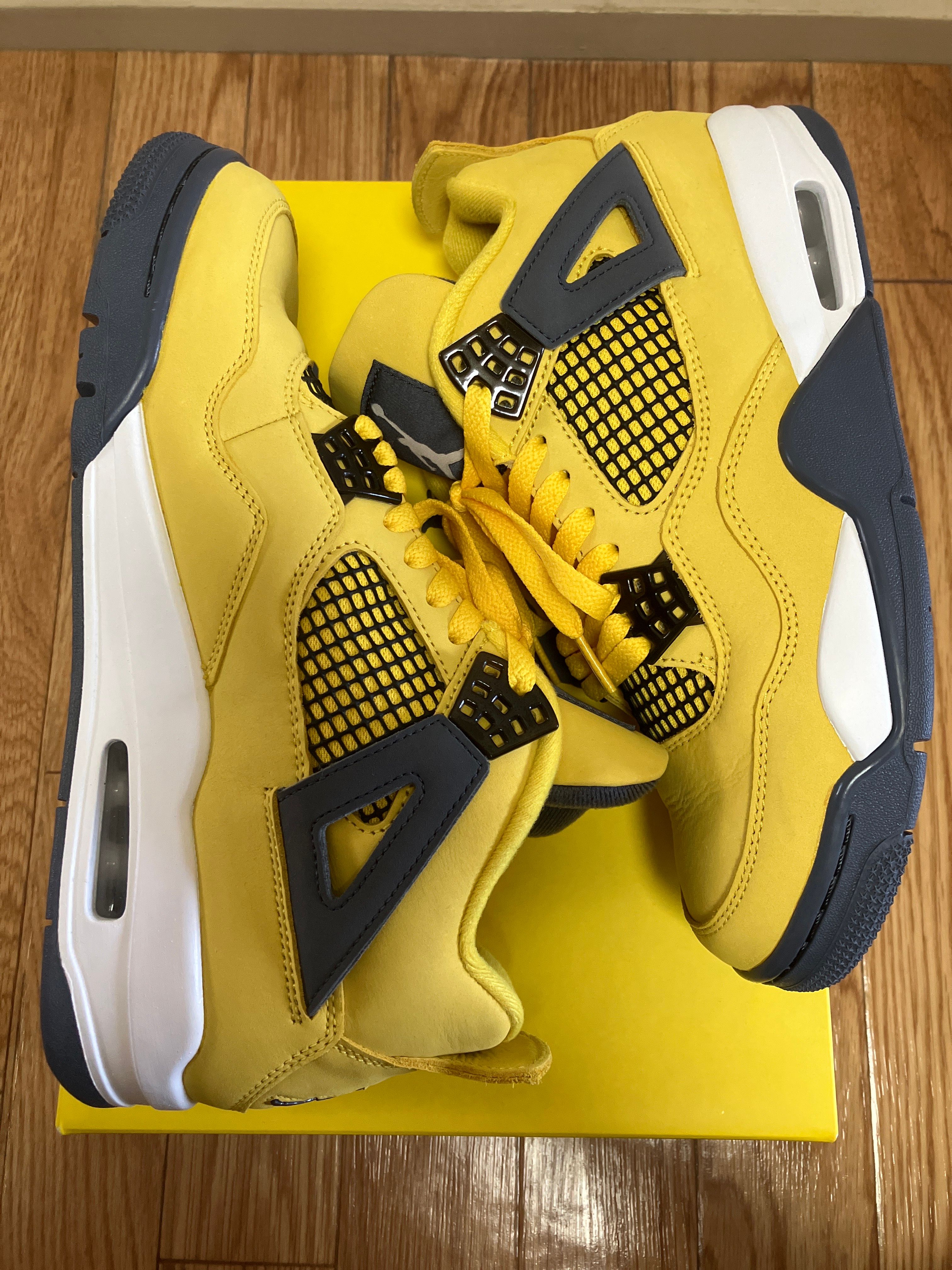 Nike Air Jordan 4 "Tour Yellow"