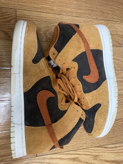 NIKE DUNK HIGH PRM "DARK CURRY"